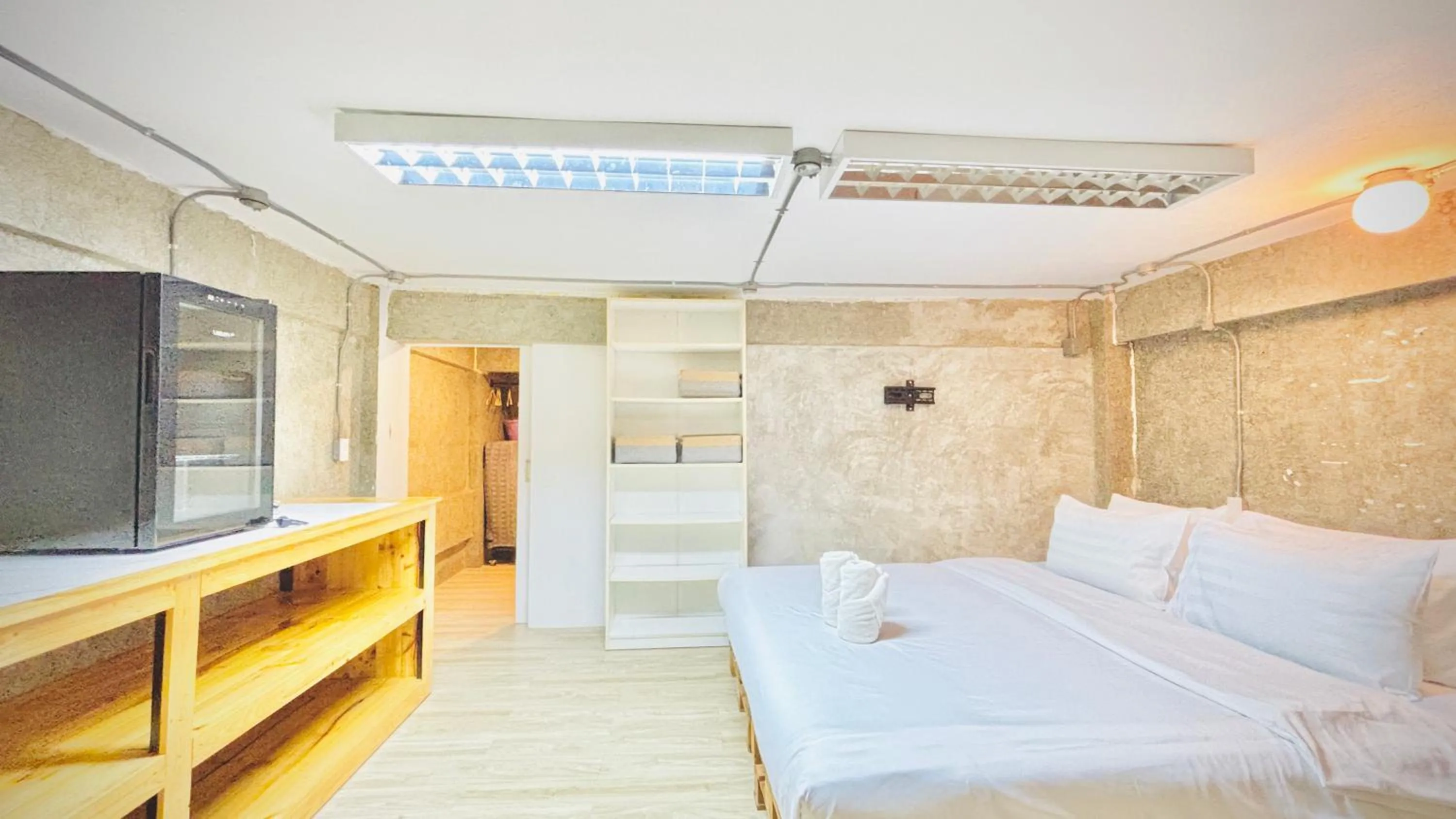 Bed in The Yak Cozy Chiang Mai