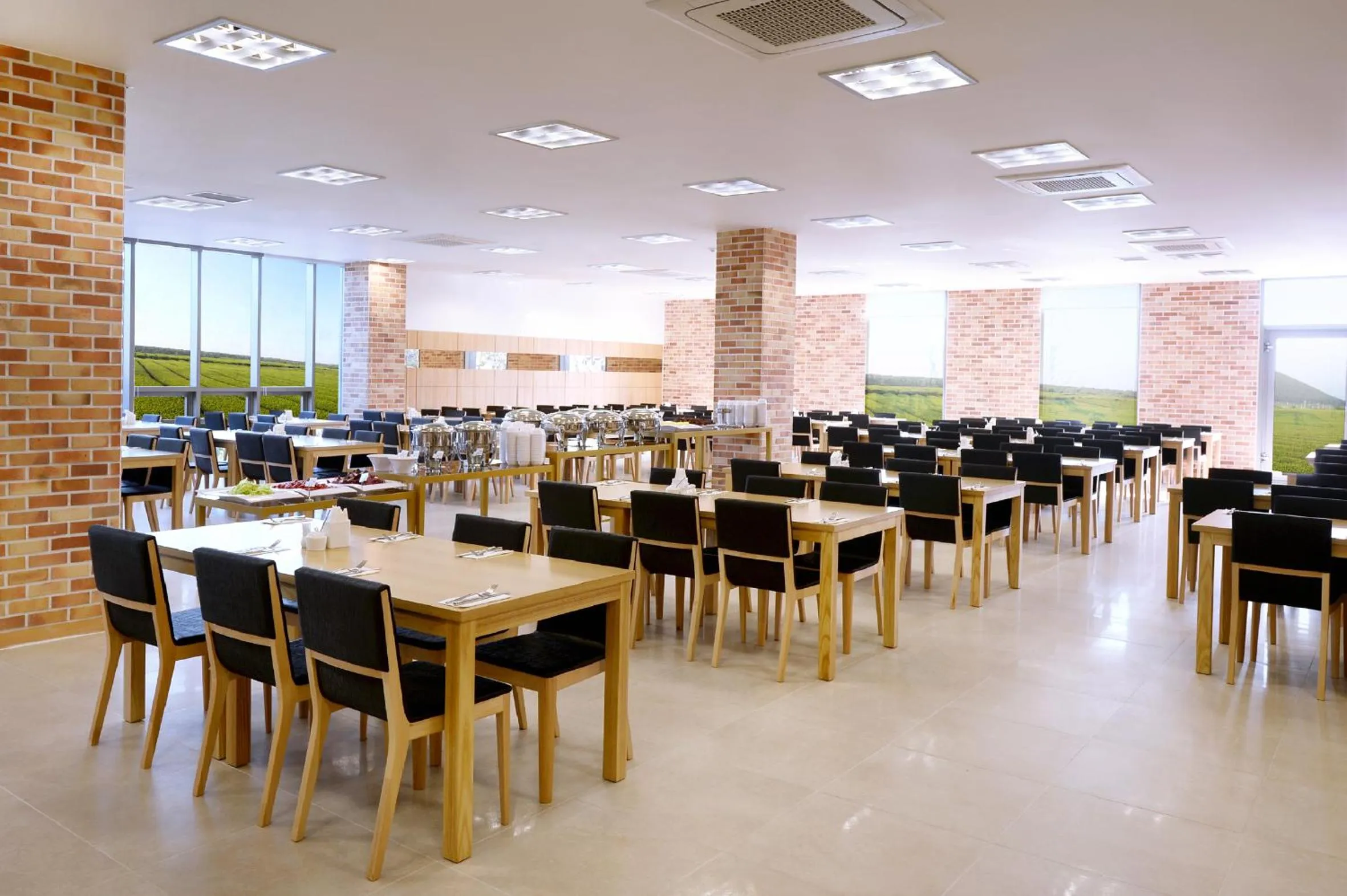 Restaurant/places to eat in Jeju Aerospace Hotel