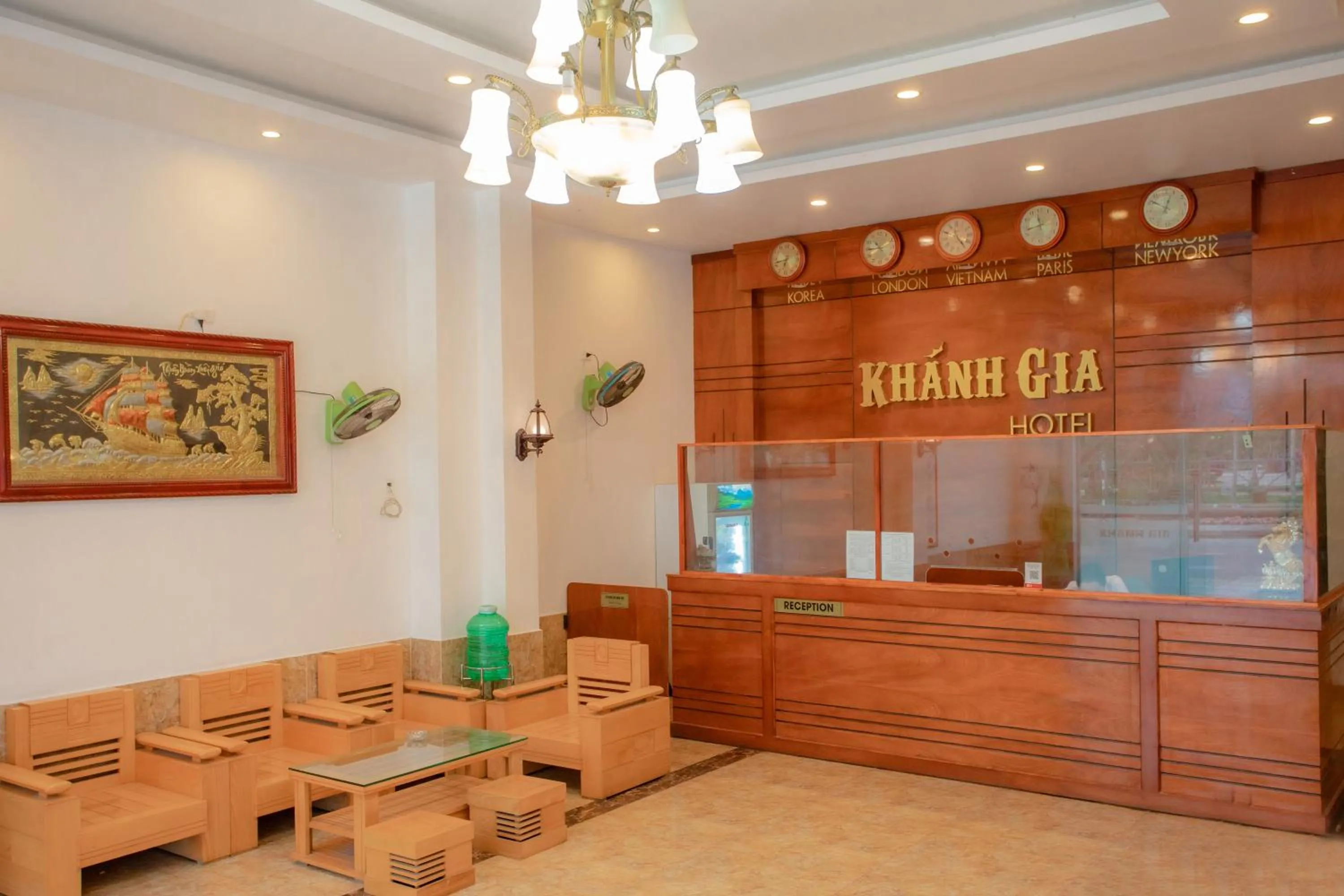 Lobby or reception in KHÁNH GIA HOTEL