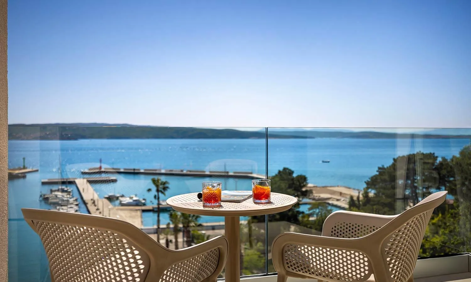 Day in Aminess Younique Narrivi Hotel