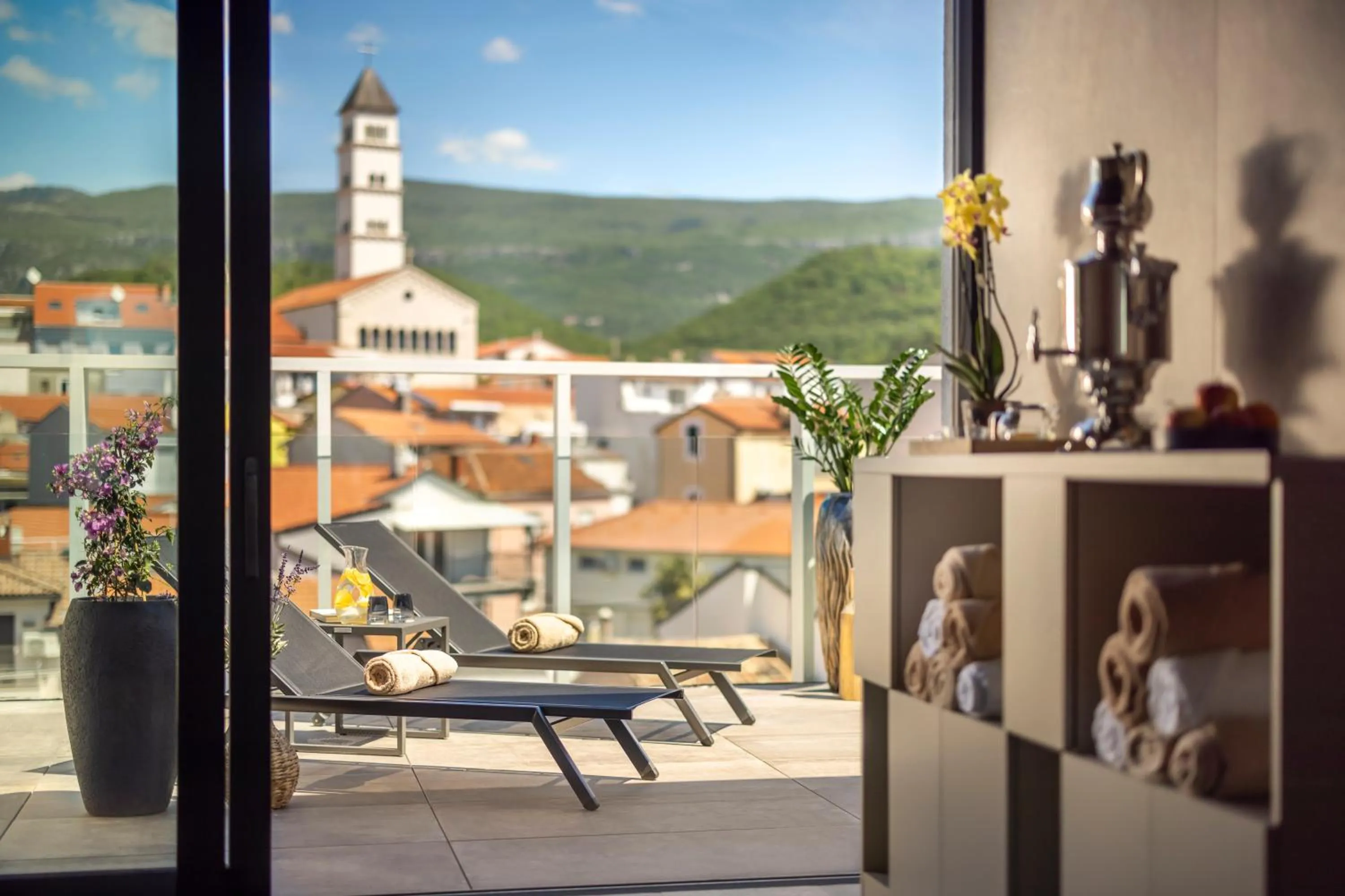 Day in Aminess Younique Narrivi Hotel