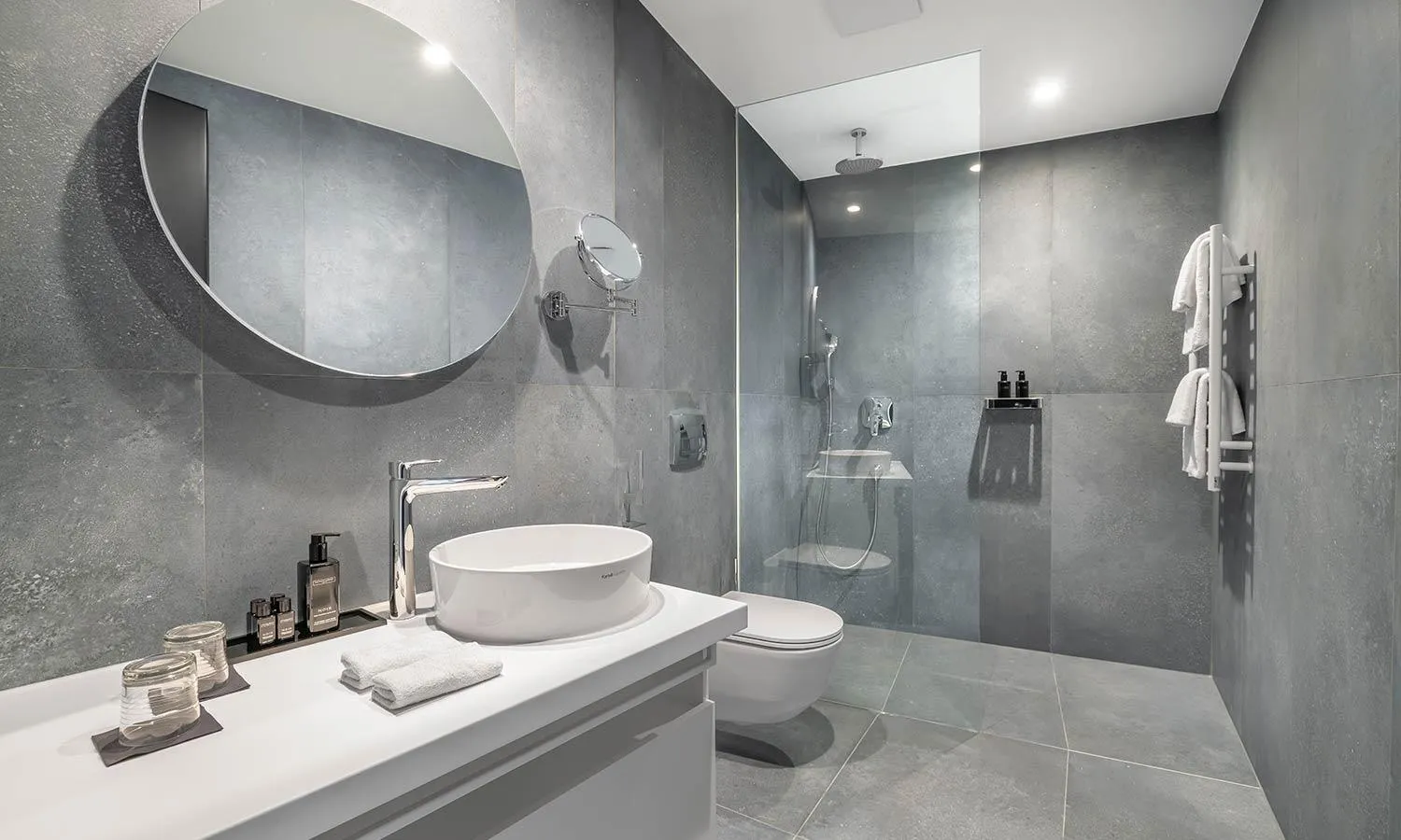 Shower in Aminess Younique Narrivi Hotel