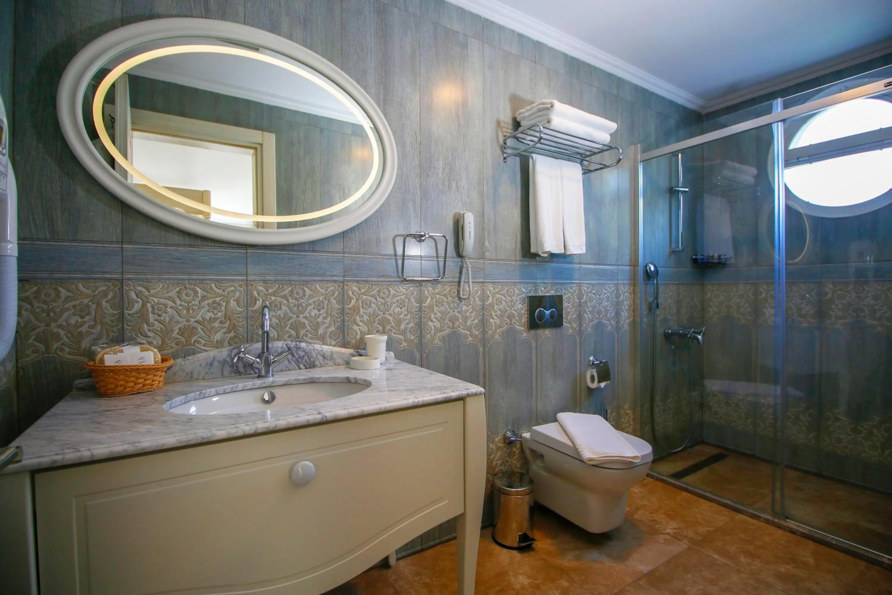 Bathroom in Joya Del Mar Hotel