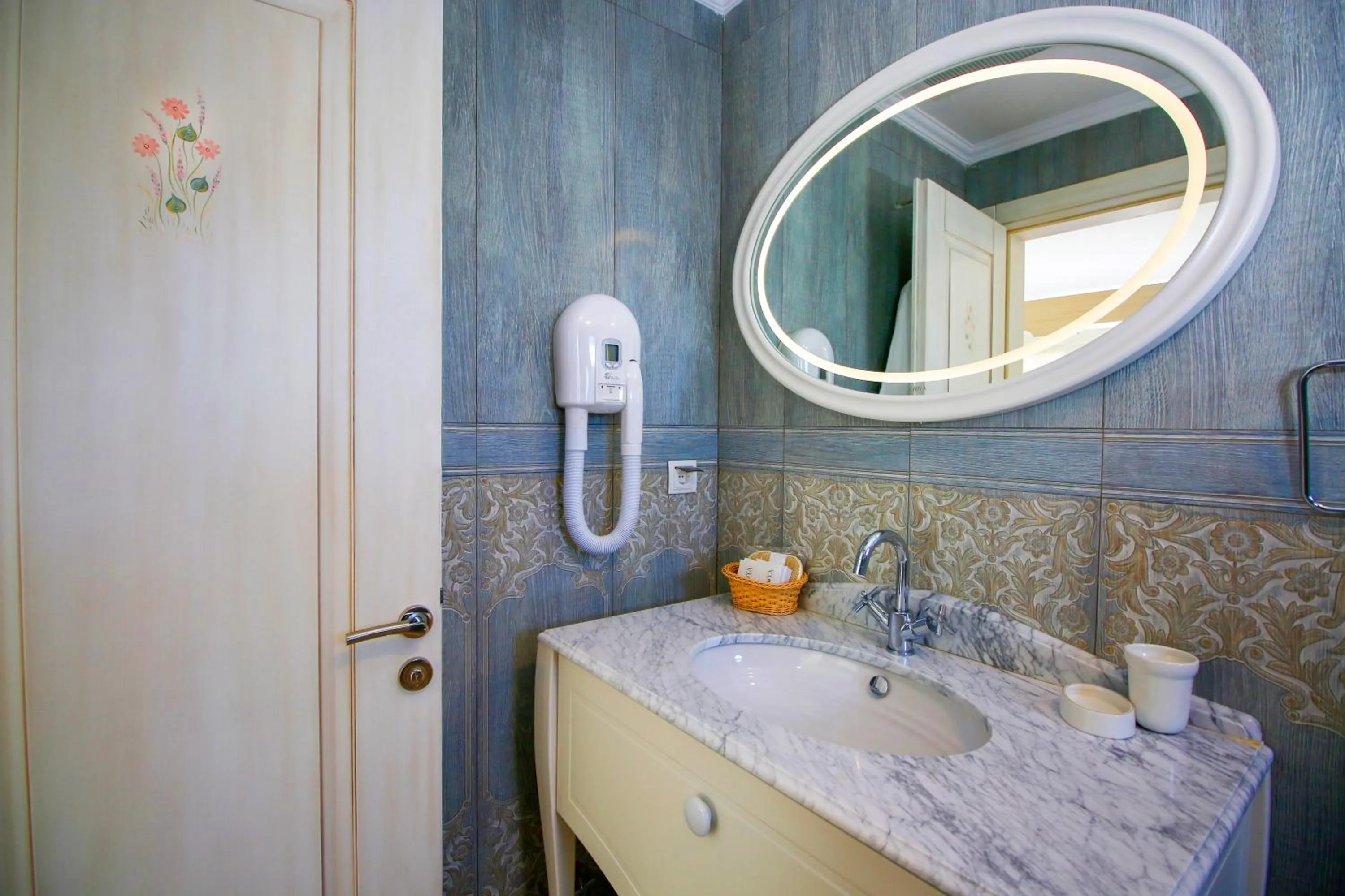 Bathroom in Joya Del Mar Hotel