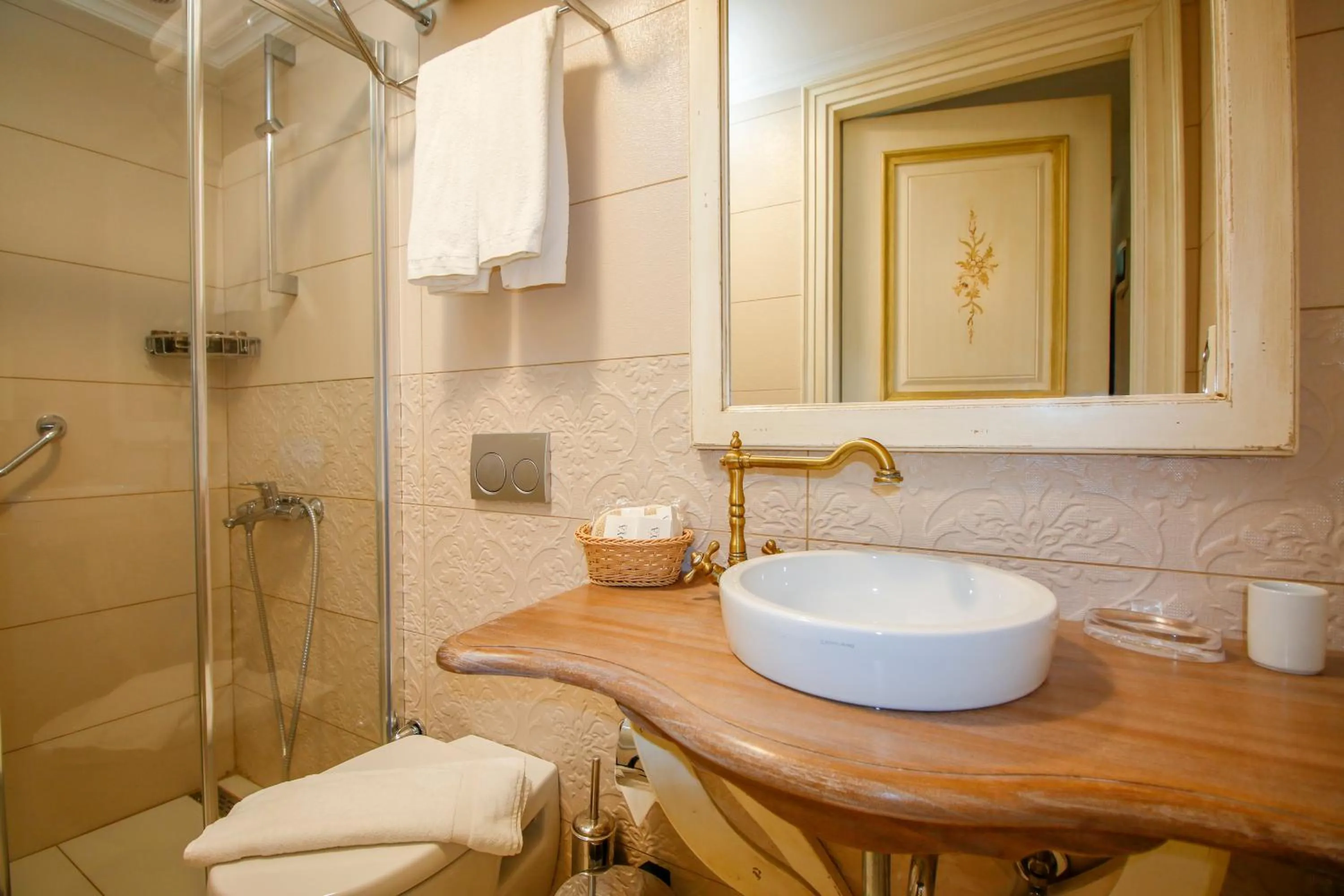 Bathroom in Joya Del Mar Hotel