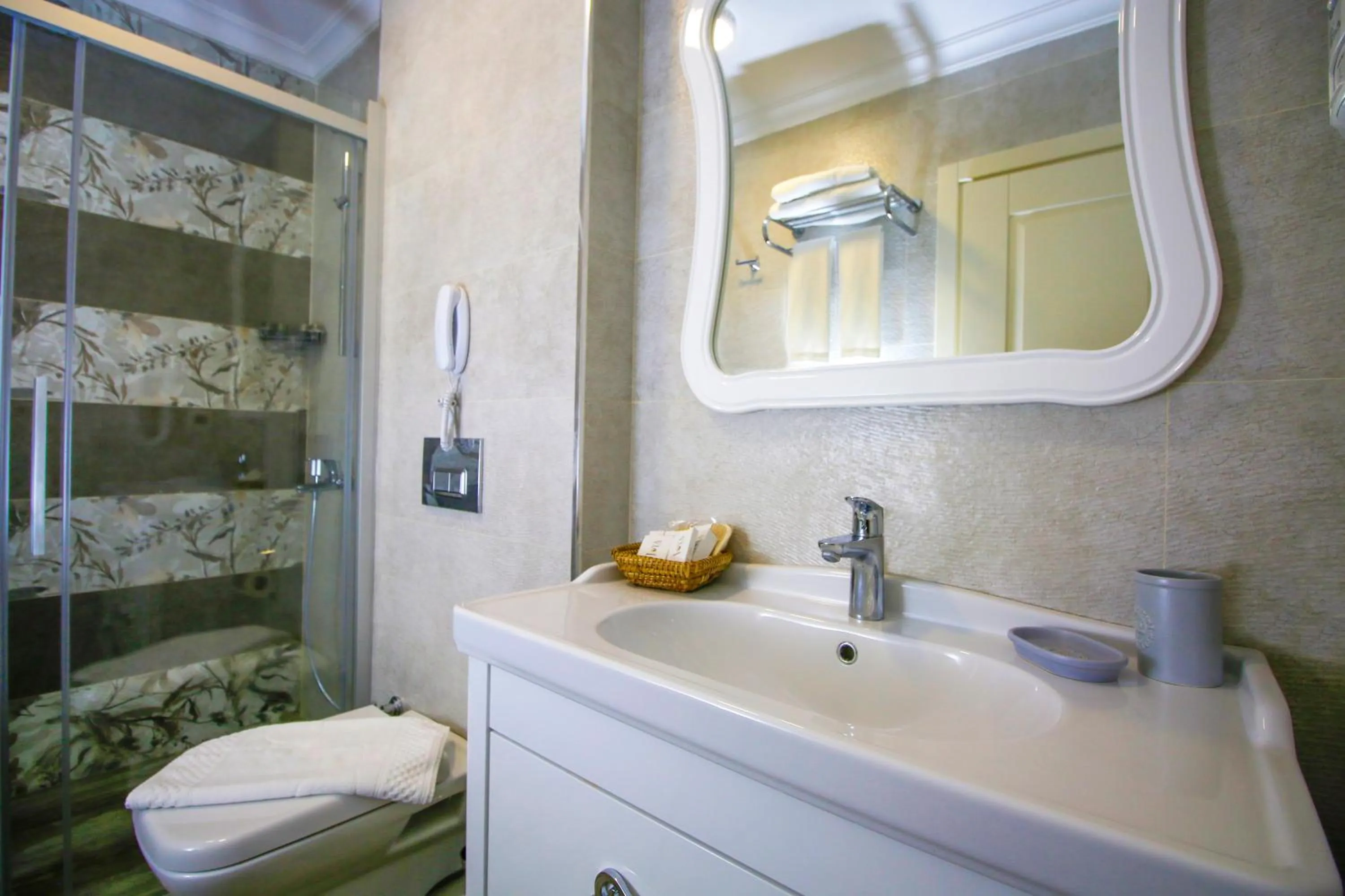 Bathroom in Joya Del Mar Hotel