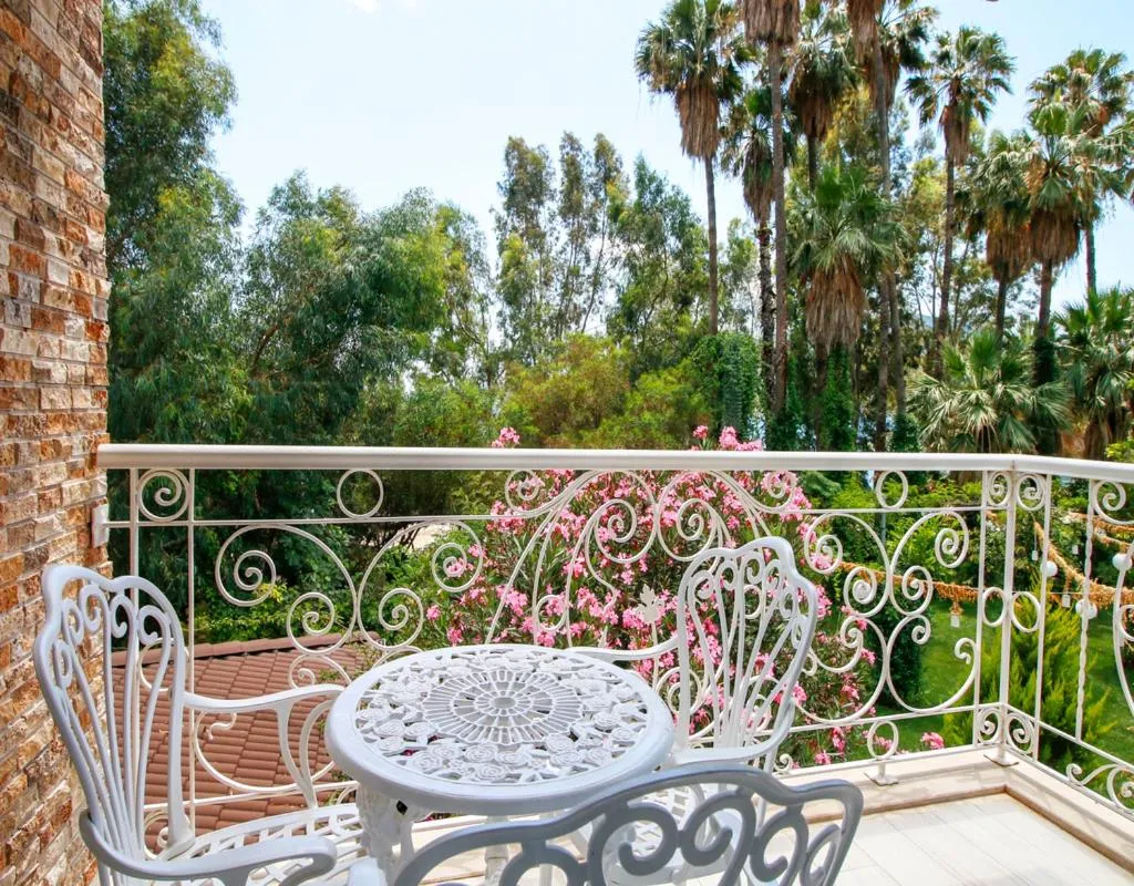 Garden in Joya Del Mar Hotel