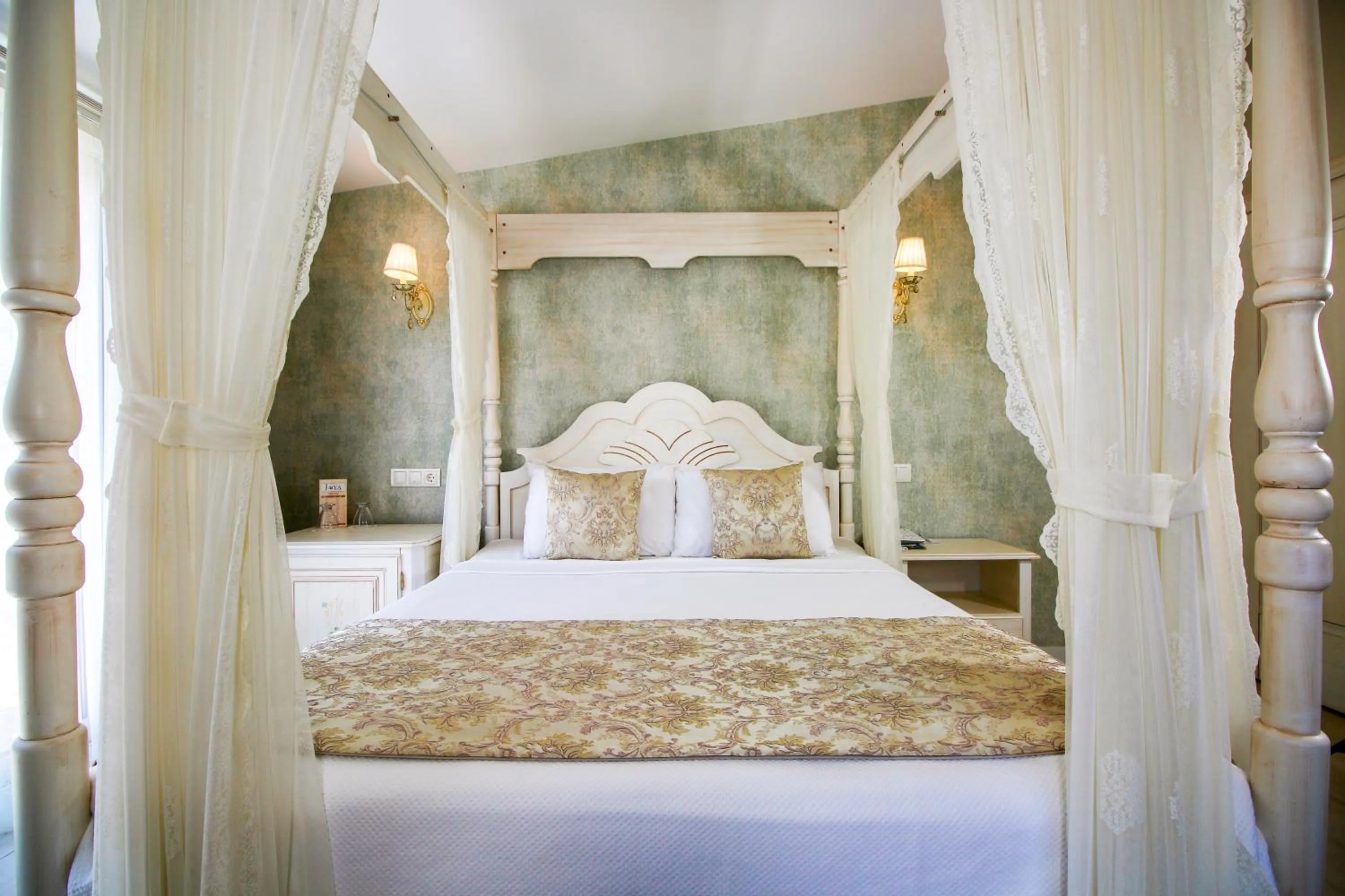 Bed in Joya Del Mar Hotel