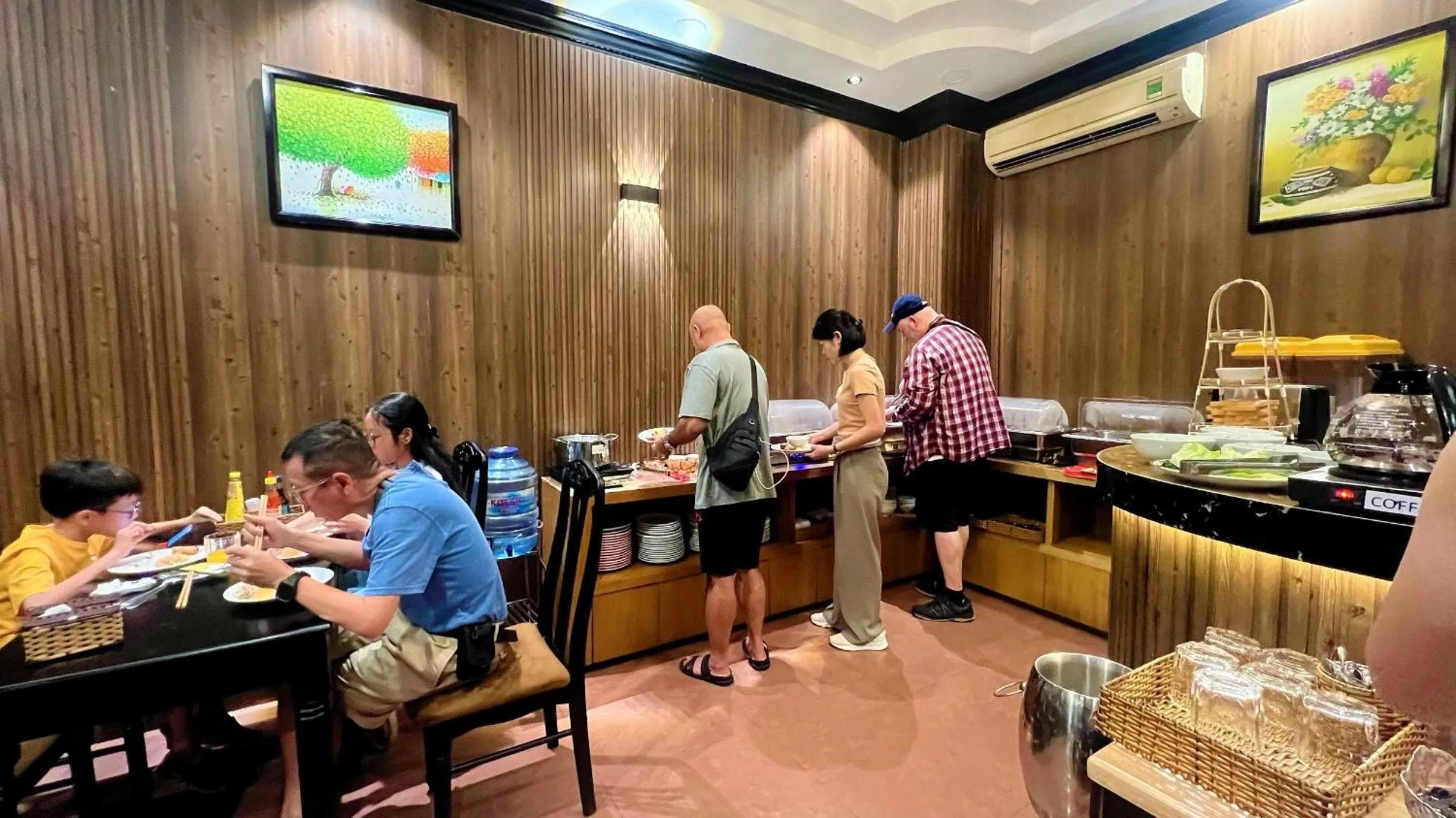 Restaurant/places to eat in ROSA ZEN Hotel Spa