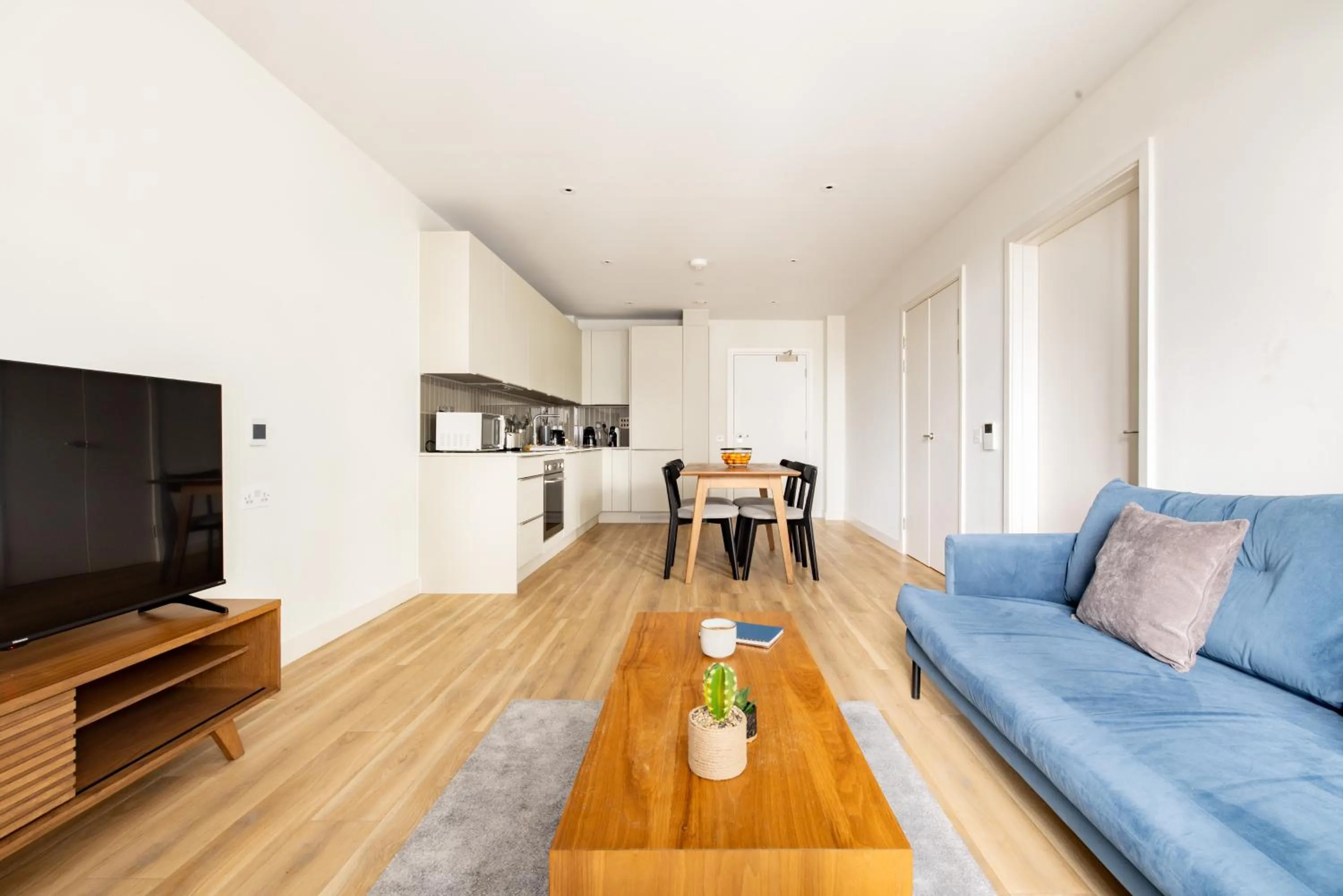 Kitchen or kitchenette in Charles Hope London Croydon