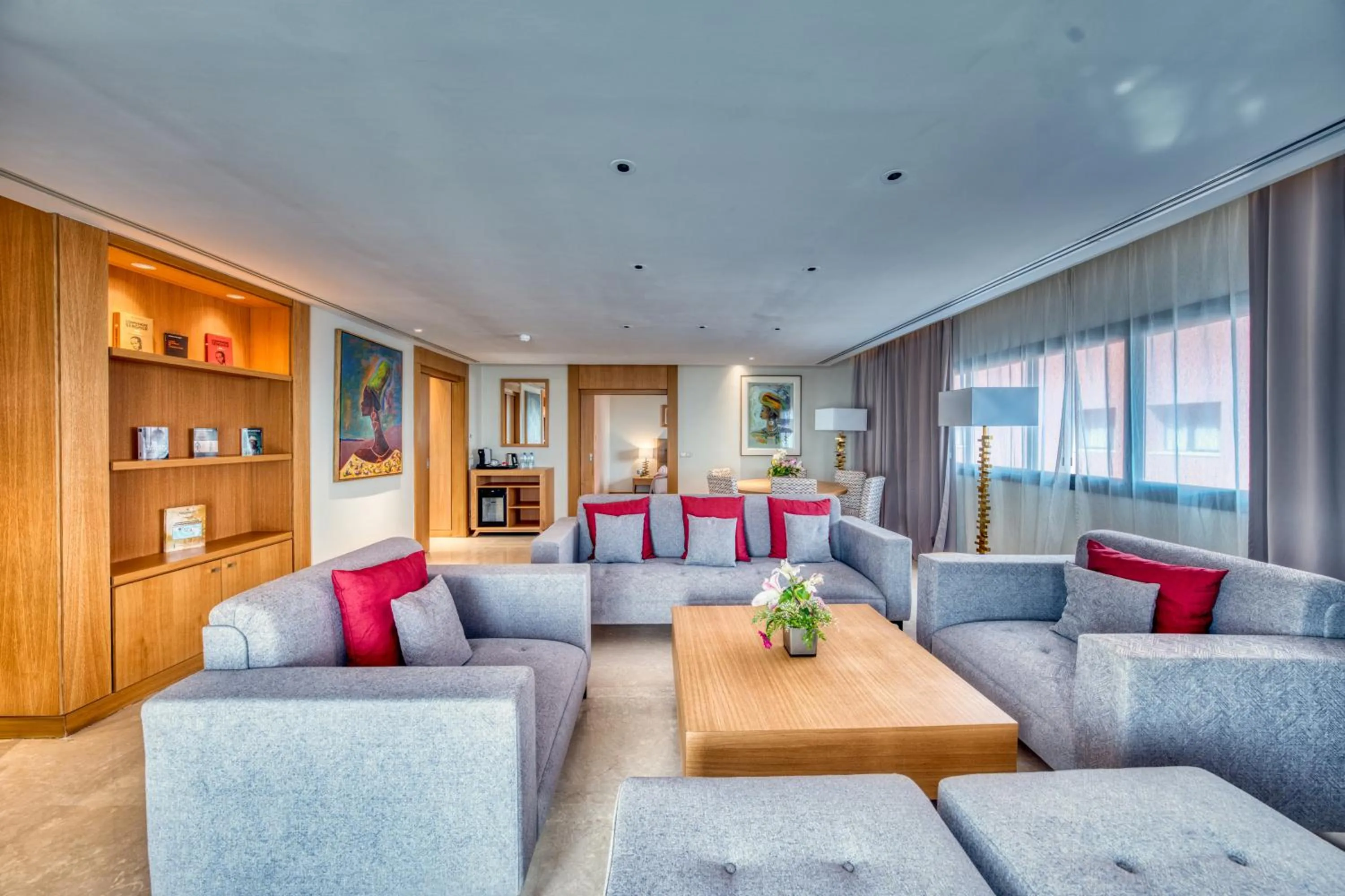 TV and multimedia in Azalaï Hôtel Dakar