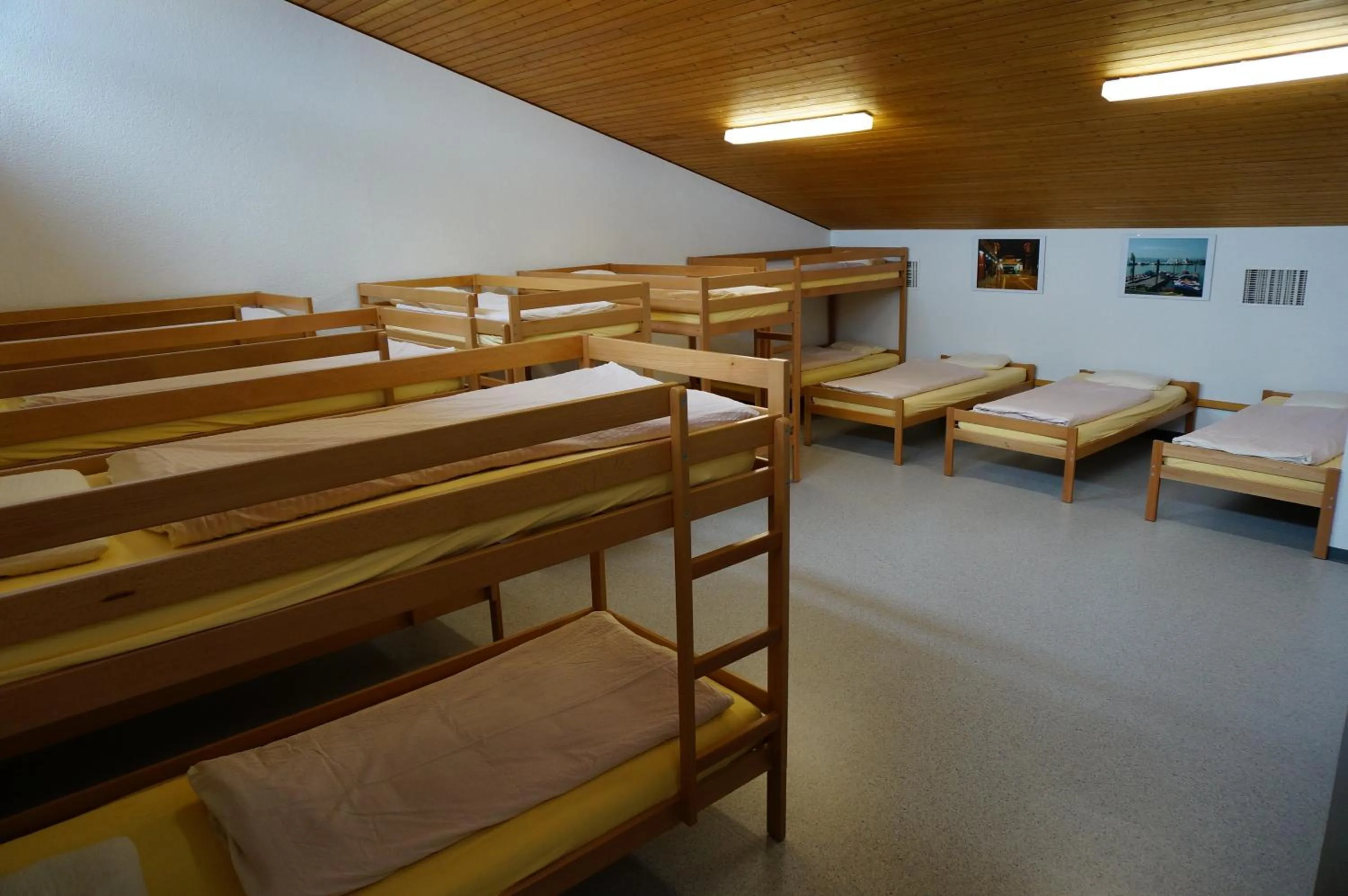 Bed in Jugendherberge Romanshorn