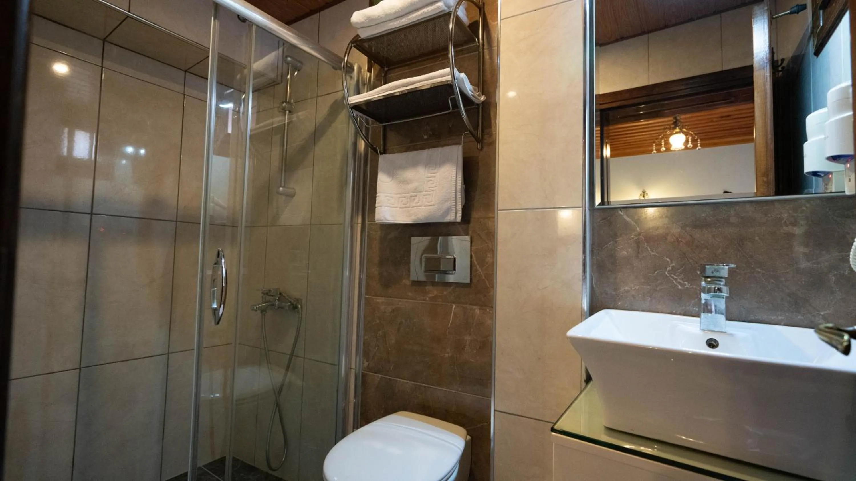 Bathroom in Antalya Inn Hotel