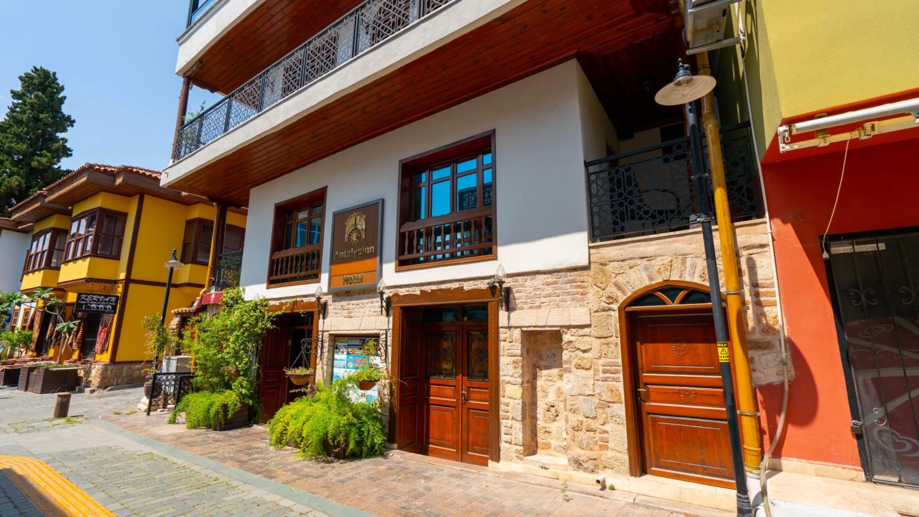 Facade/entrance in Antalya Inn Hotel