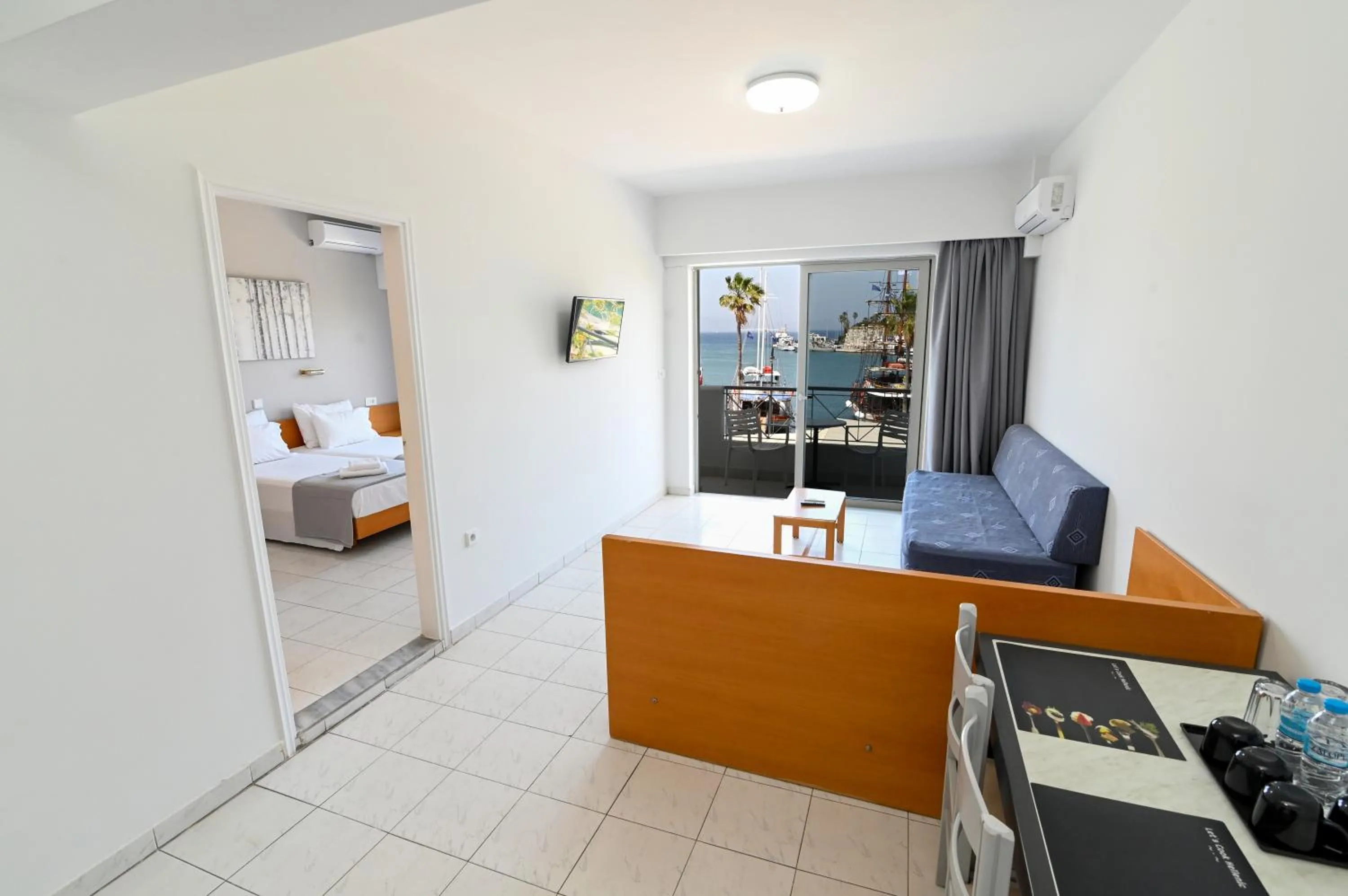 Sea view, Bed in Jasmine Hotel Apartments