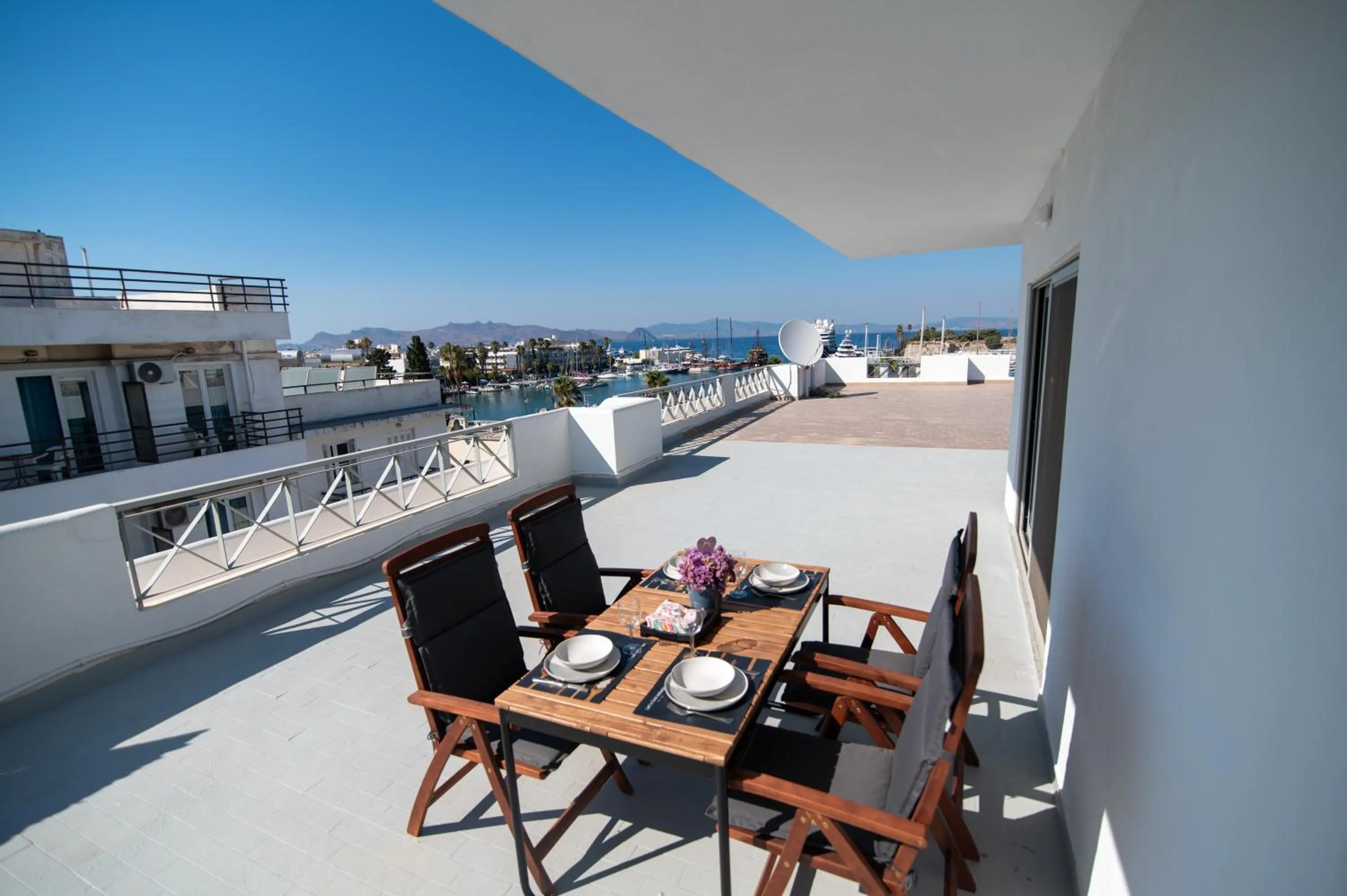 Balcony/Terrace in Jasmine Hotel Apartments