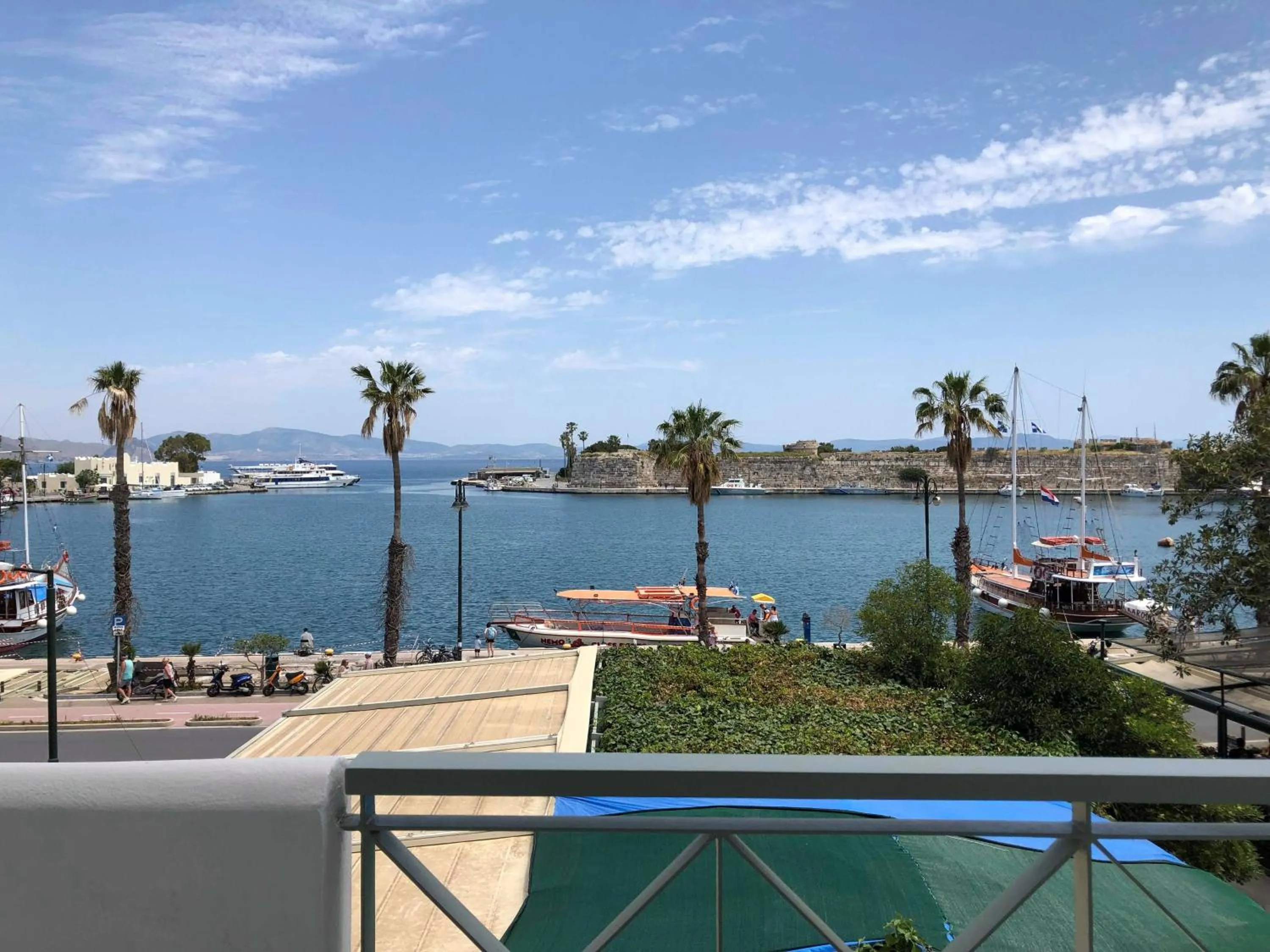 Spring in Jasmine Hotel Apartments