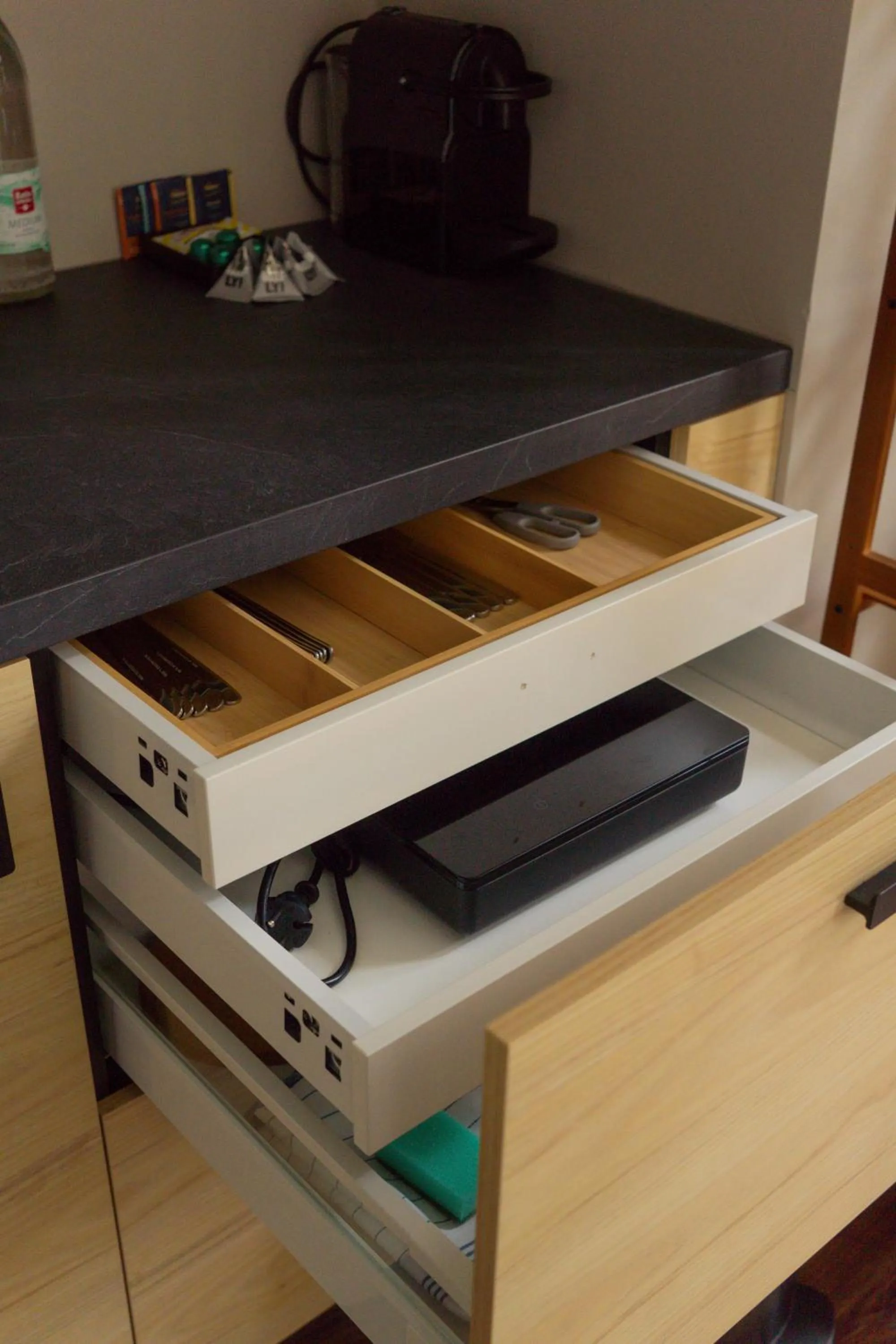 Kitchen or kitchenette in The Charming by Curt Suites