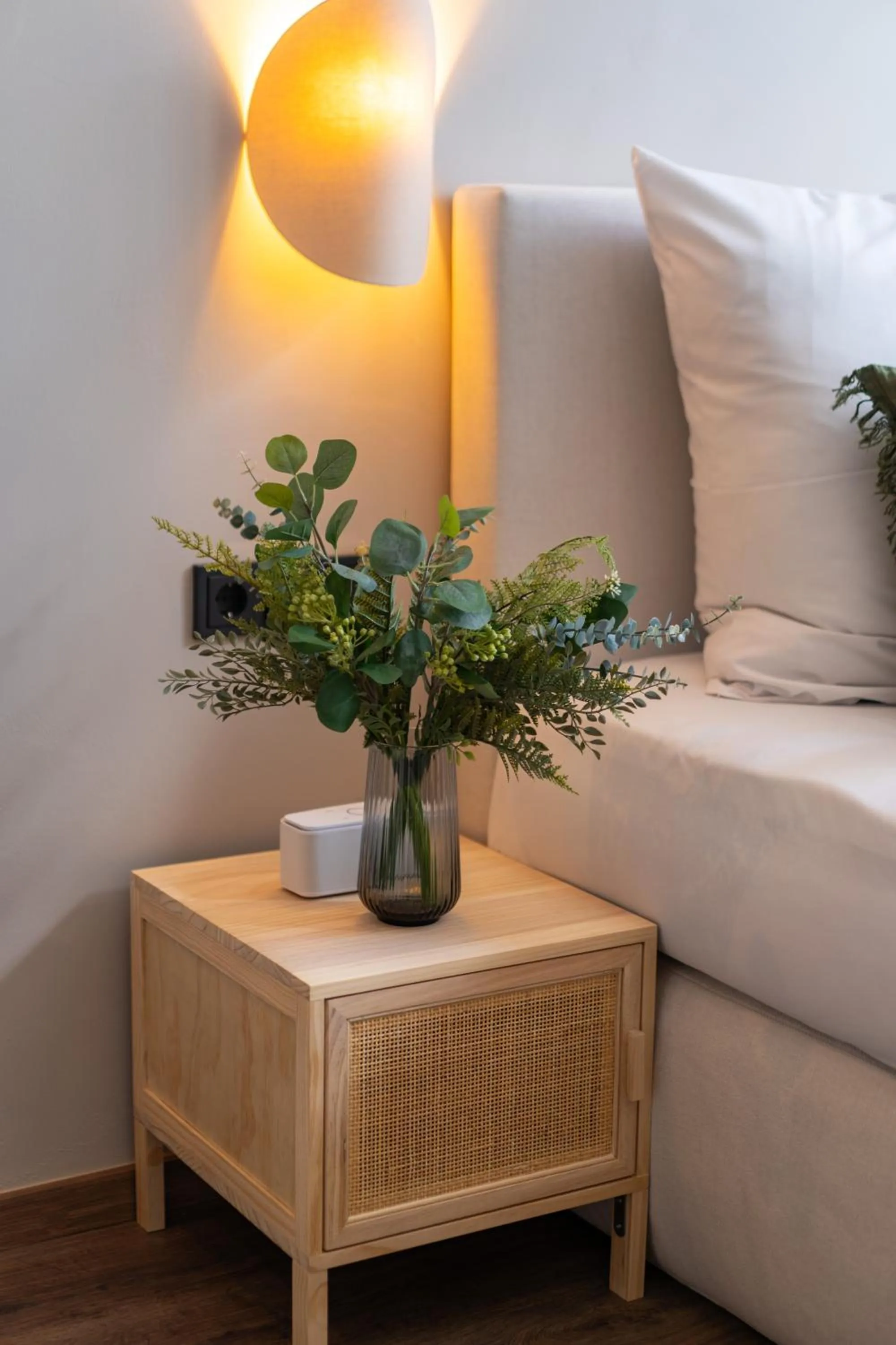 Photo of the whole room, Bed in The Charming by Curt Suites