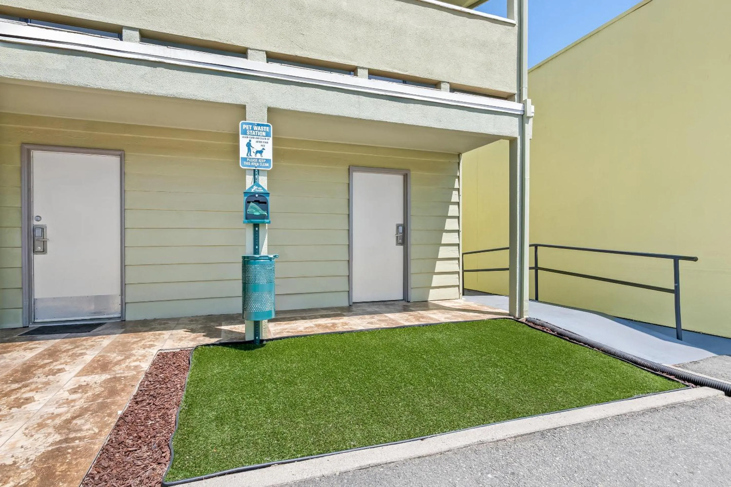 Other in HomeTowne Studios by Red Roof Yuba City Bonanza - Marysville