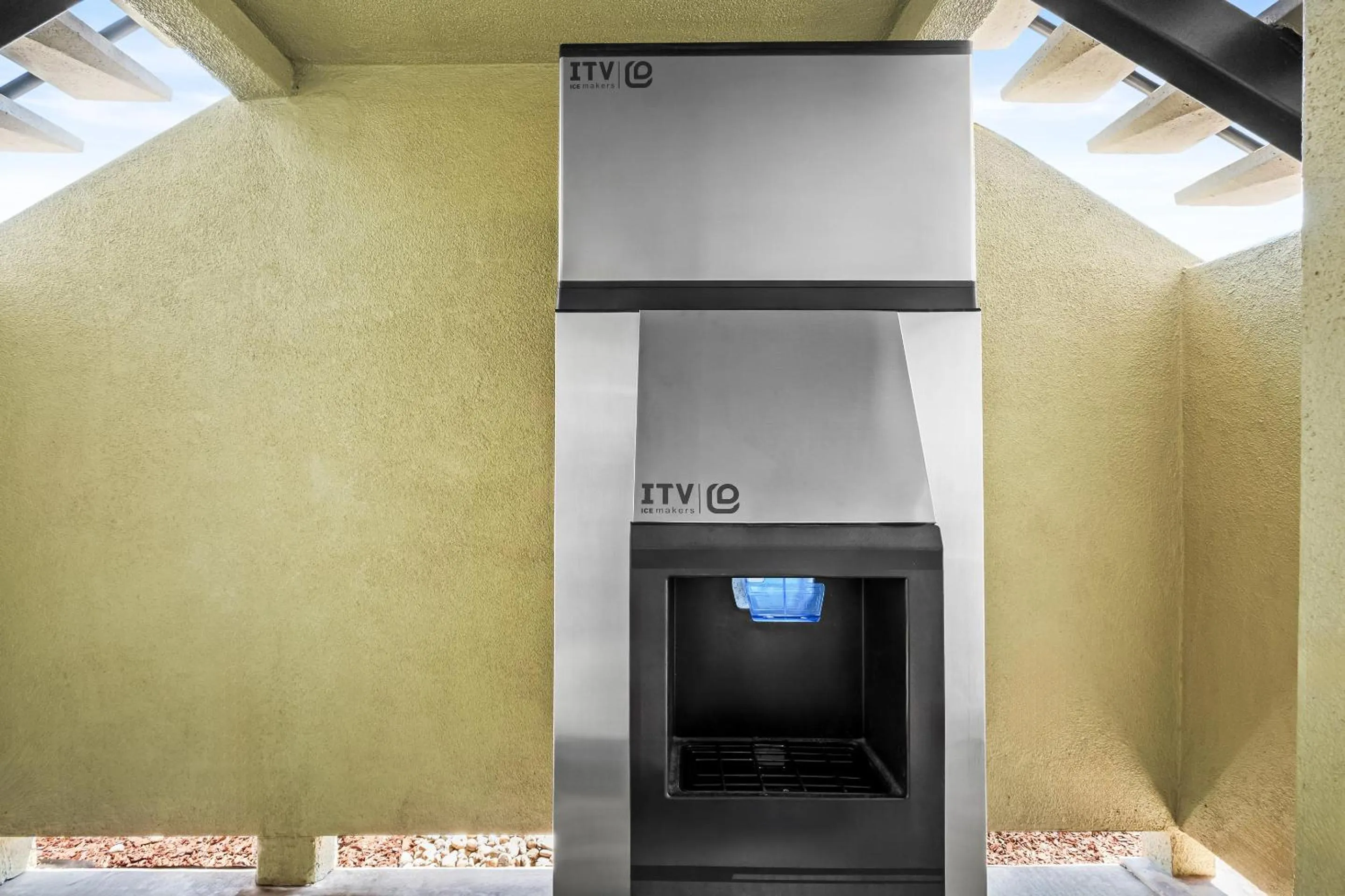 Other in HomeTowne Studios by Red Roof Yuba City Bonanza - Marysville