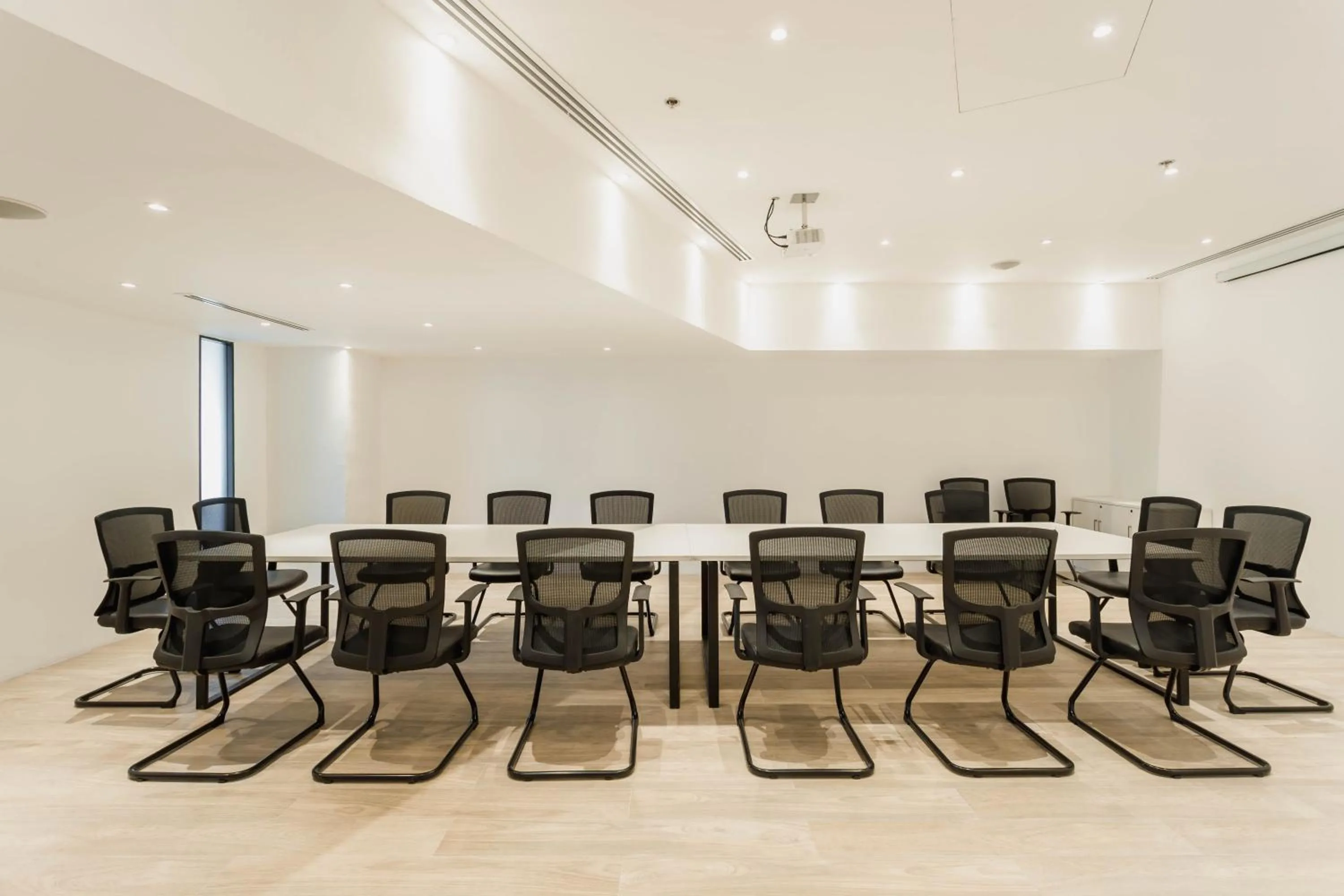 Activities in Thomson Hotel Huamark