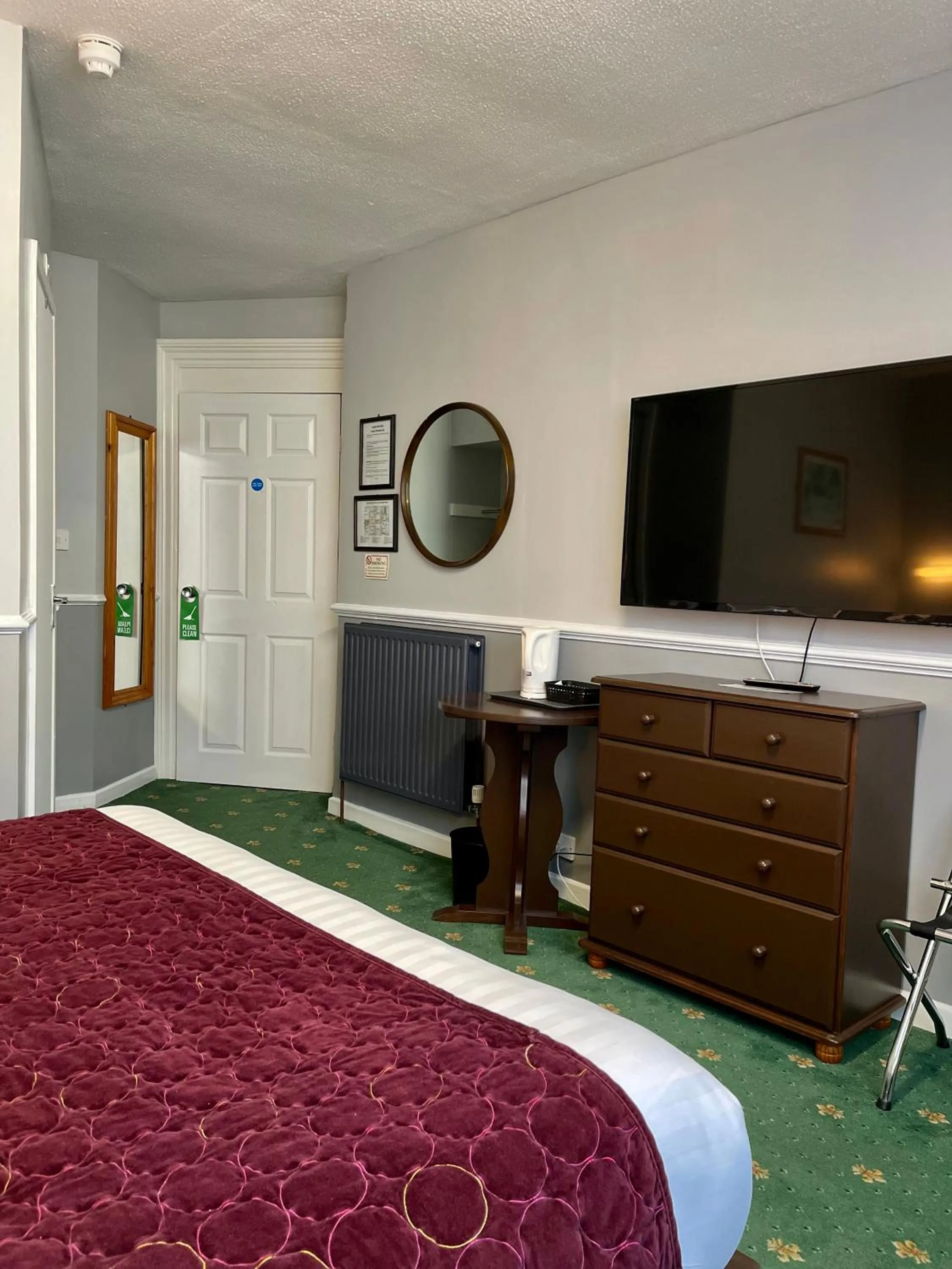 Bed in Palm Court B&B