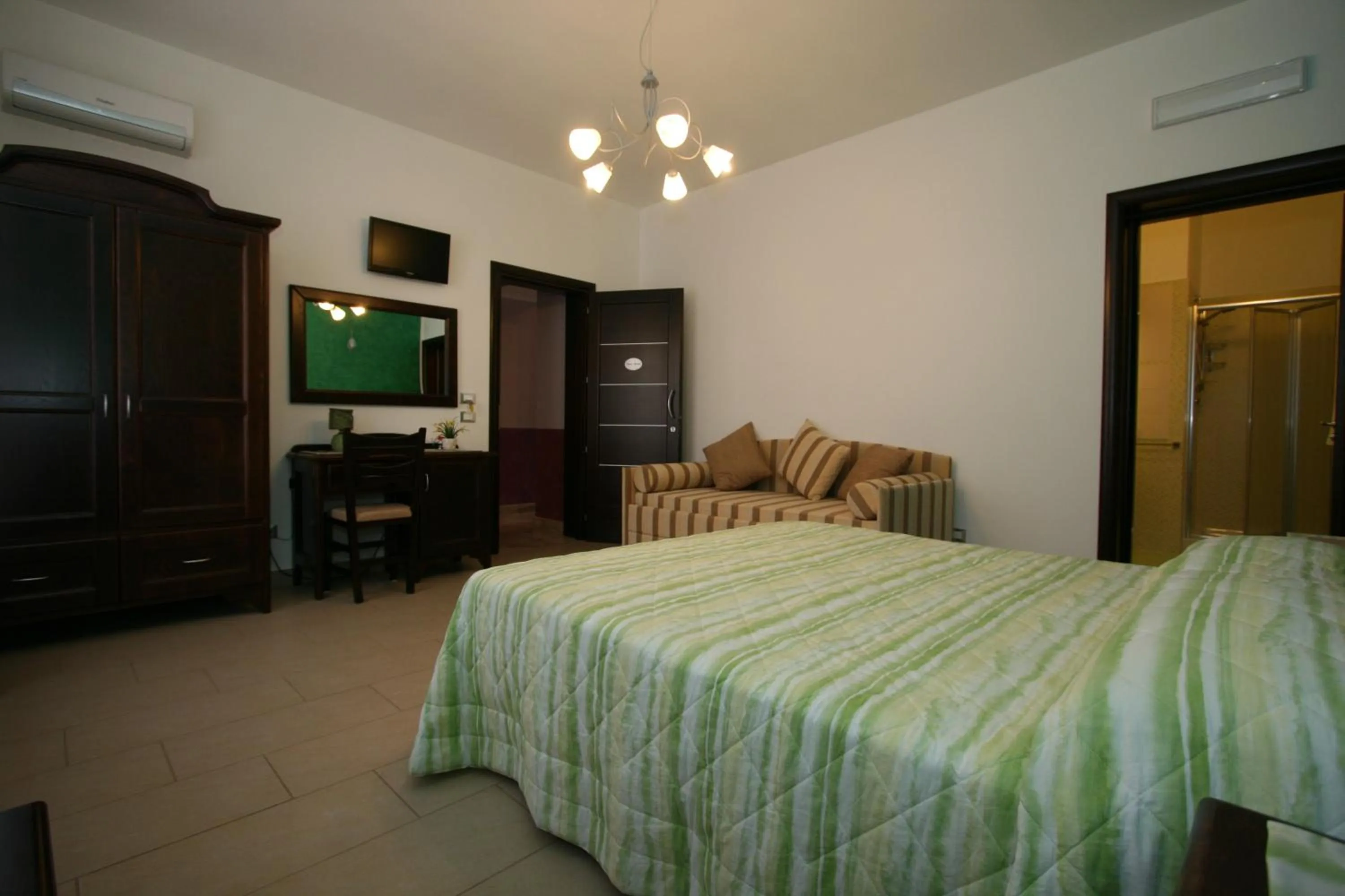 Bed in Baia Santa Margherita B&B