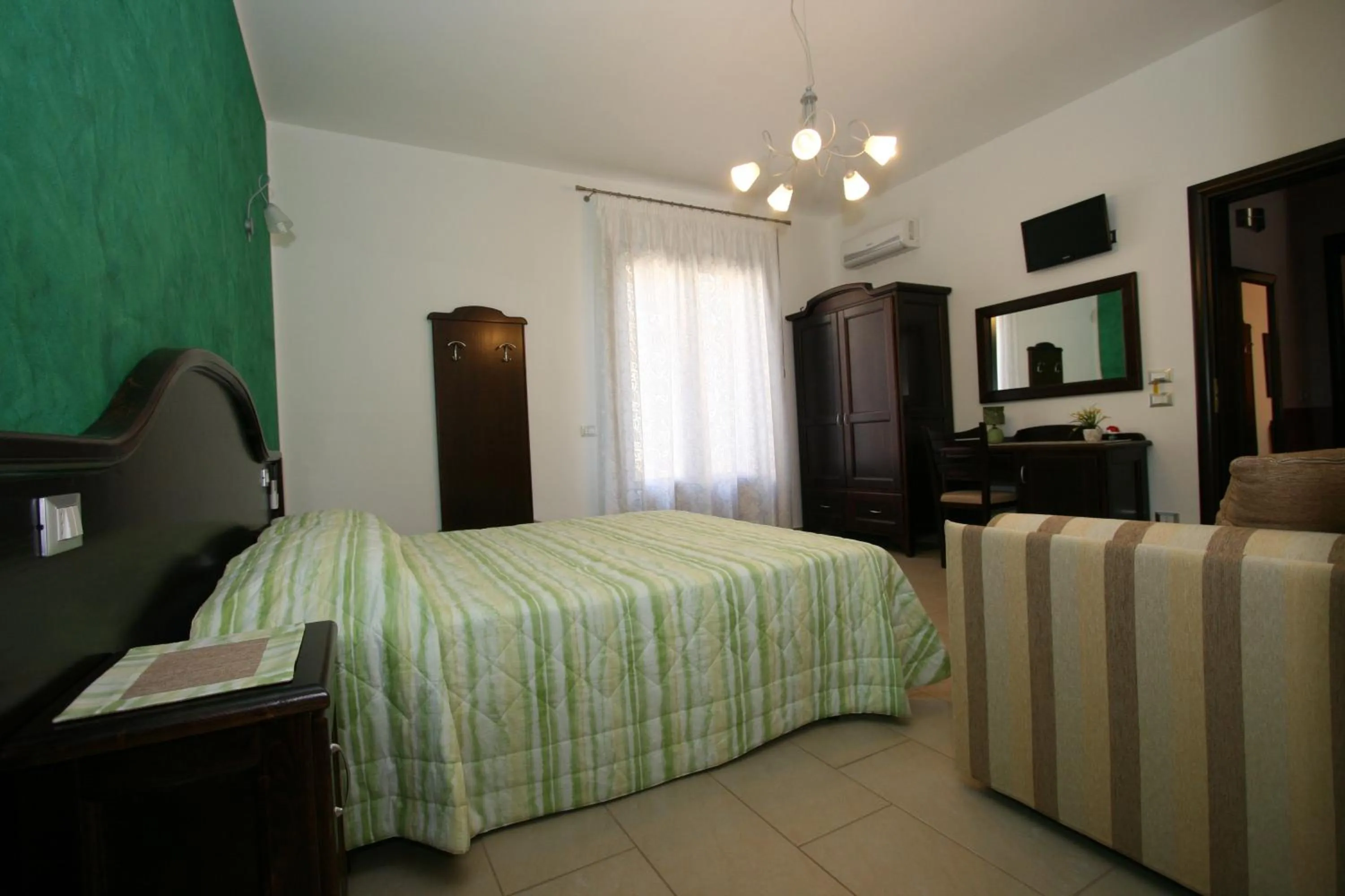 Bed in Baia Santa Margherita B&B