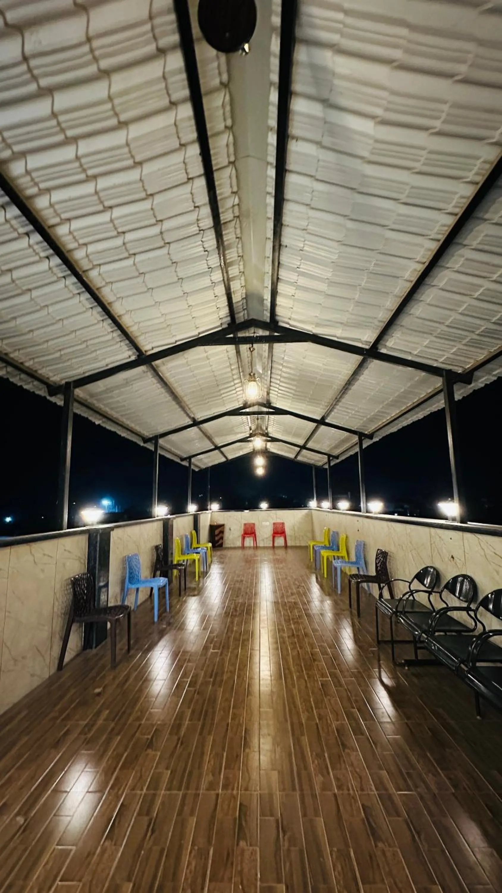 Restaurant/places to eat in Hotel Ratnam Palace Maheshwar