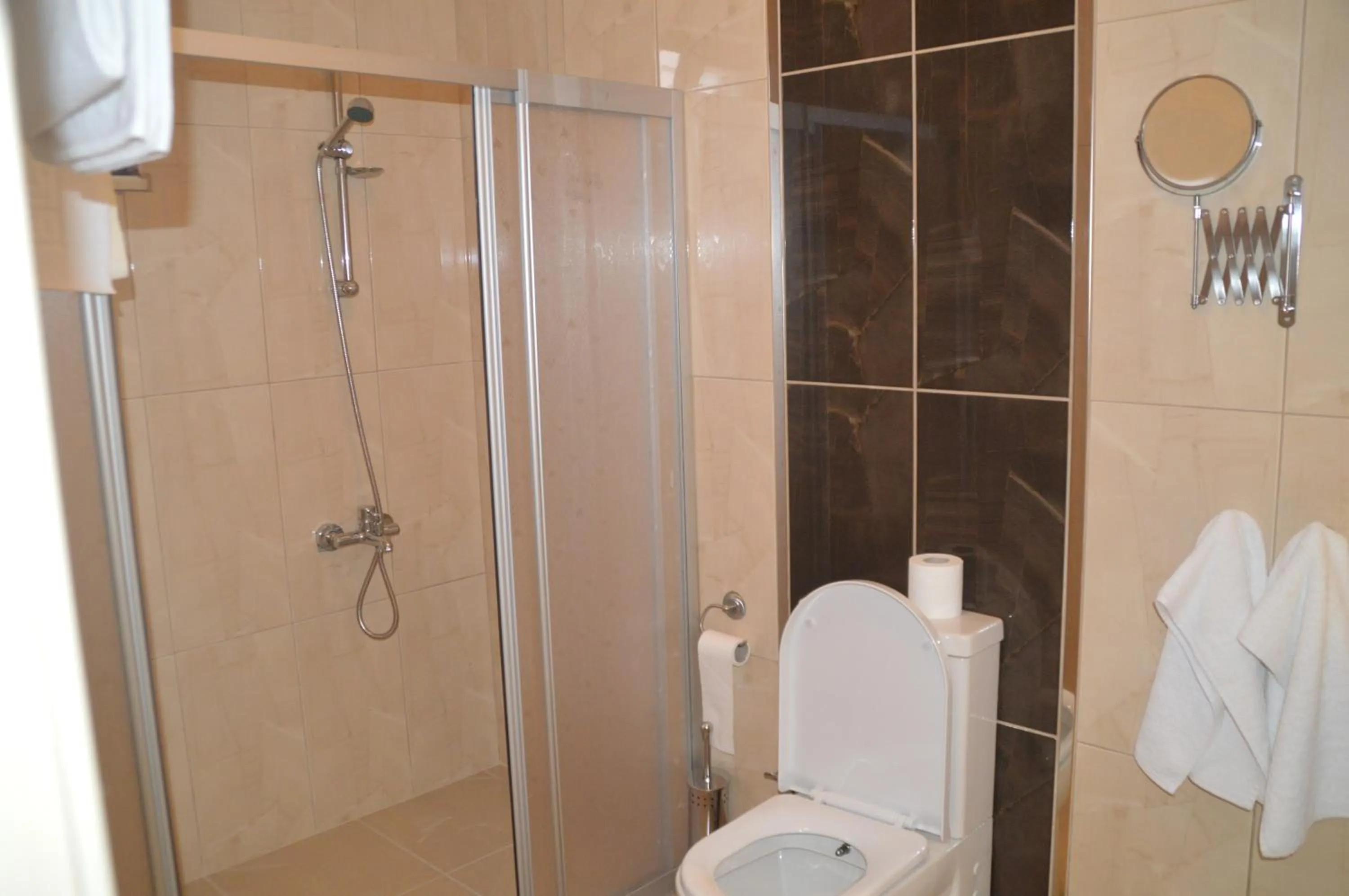 Shower in Hotel Hugo