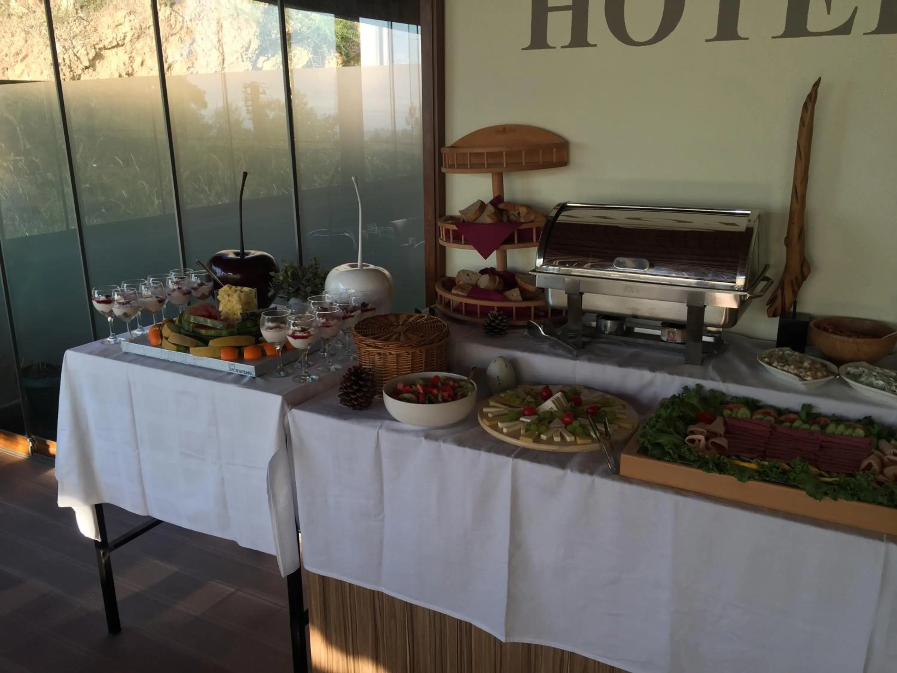 Buffet breakfast in Hotel Hugo