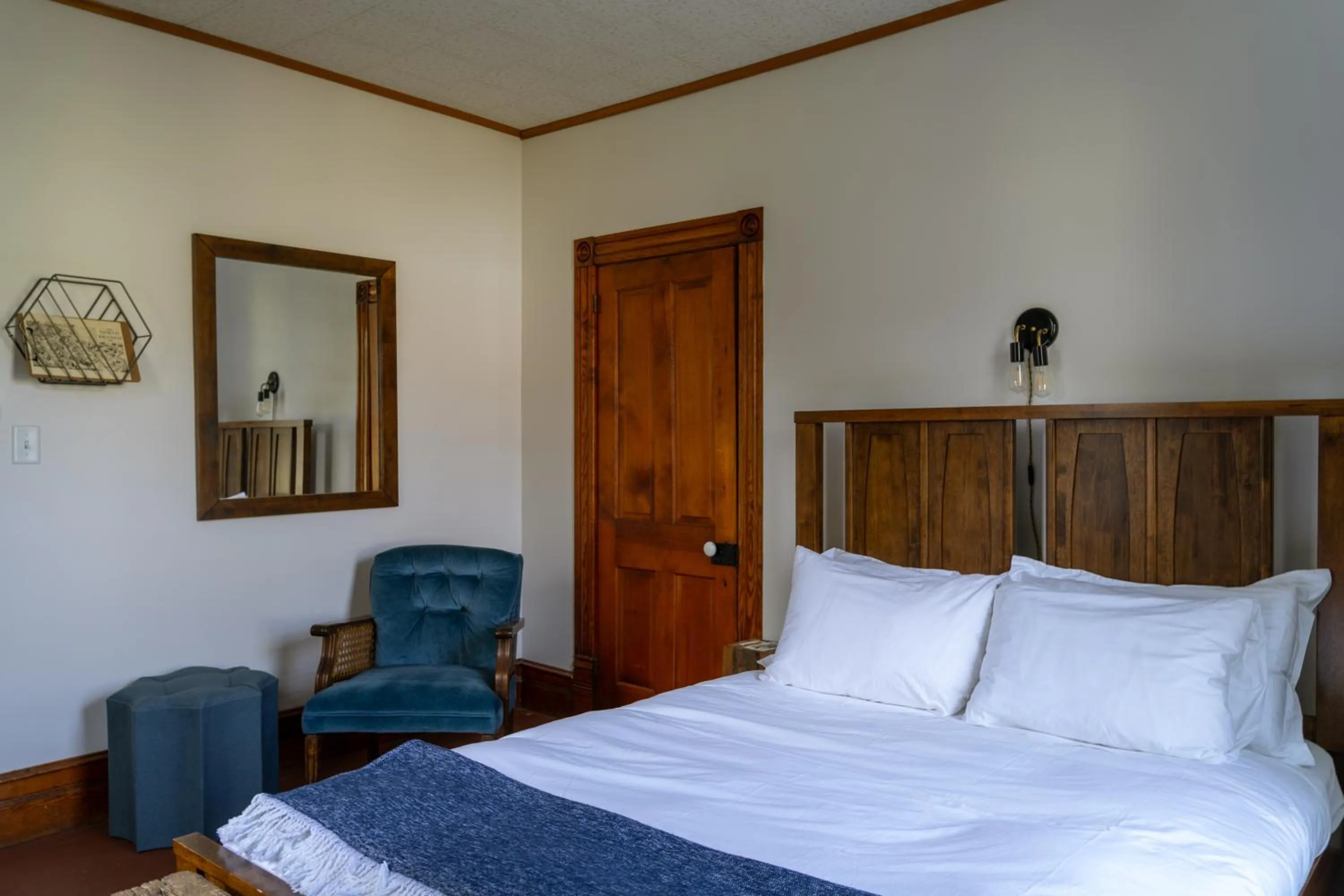 Bed in The North Branch Inn