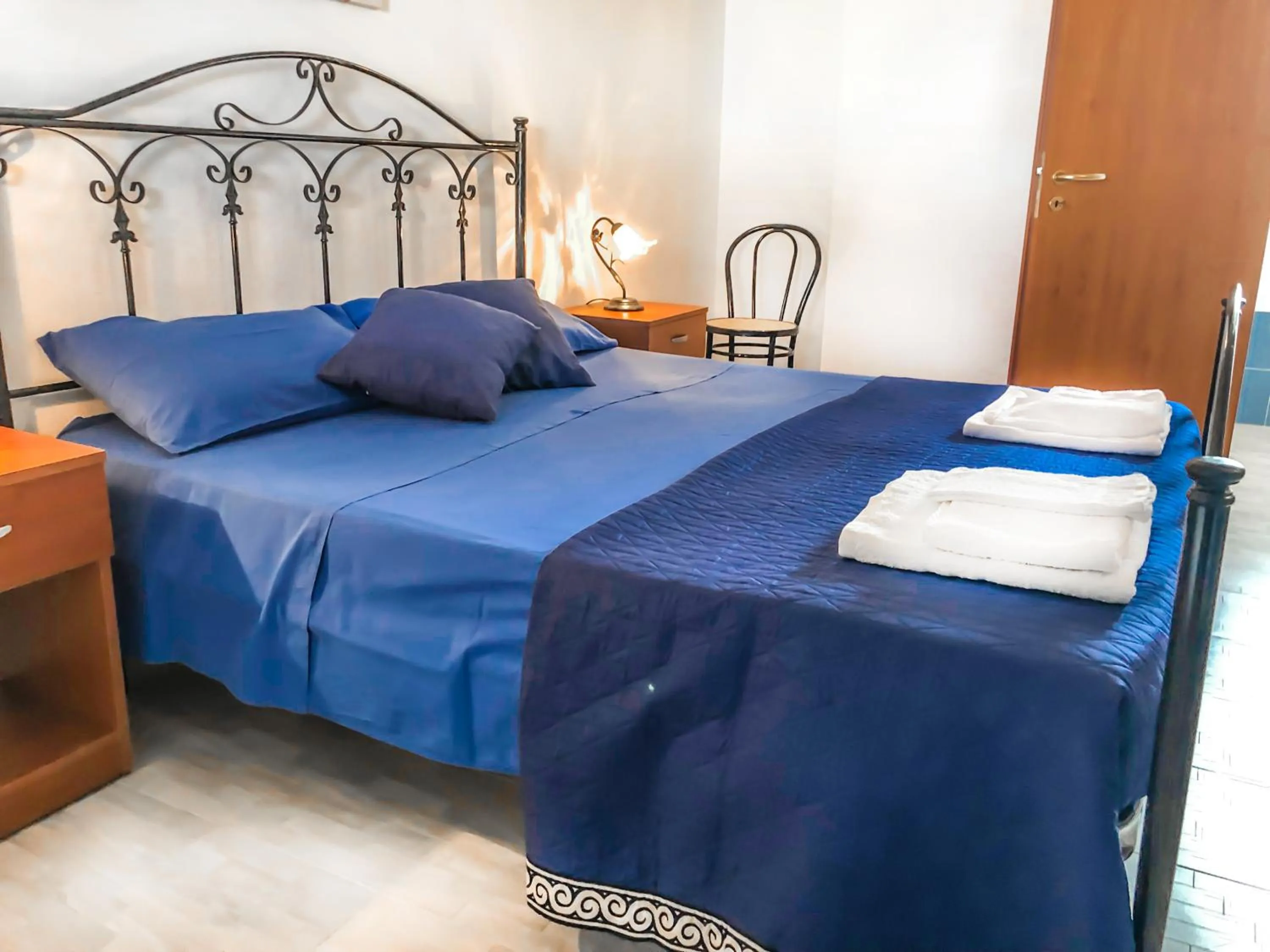 Photo of the whole room, Bed in Il mondo dei sogni