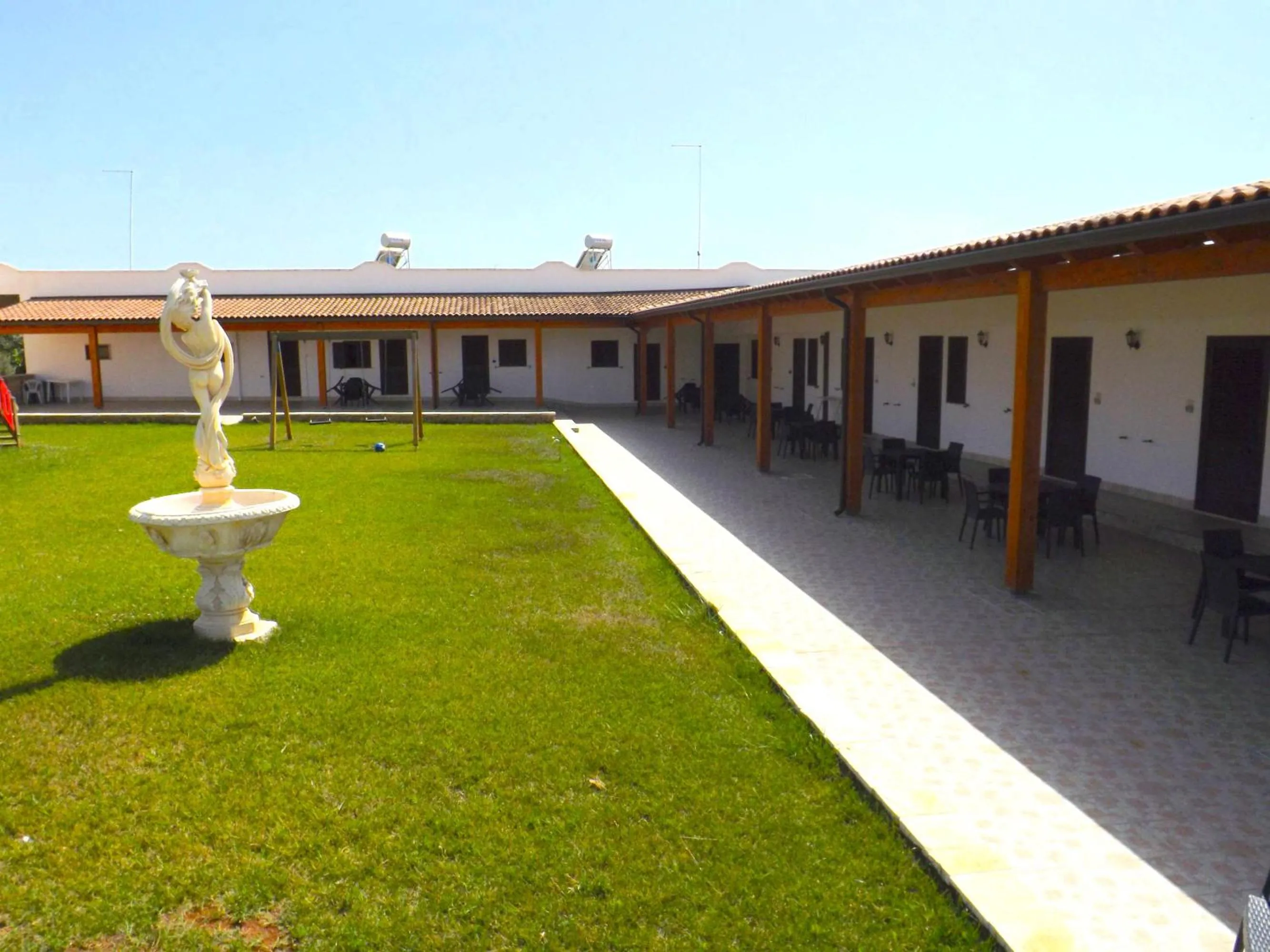 Facade/entrance in Il mondo dei sogni