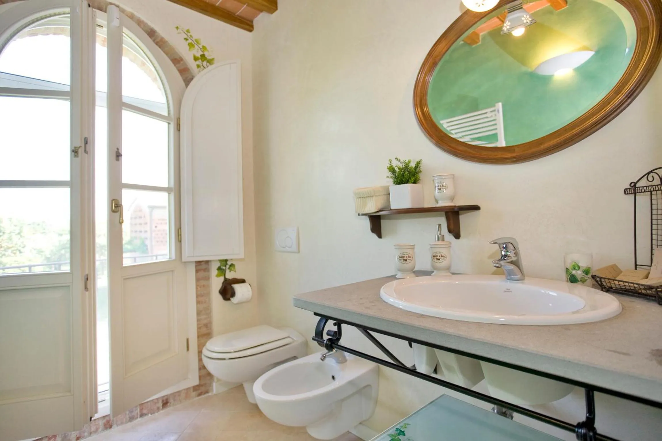 Toilet in Villa Gourmet