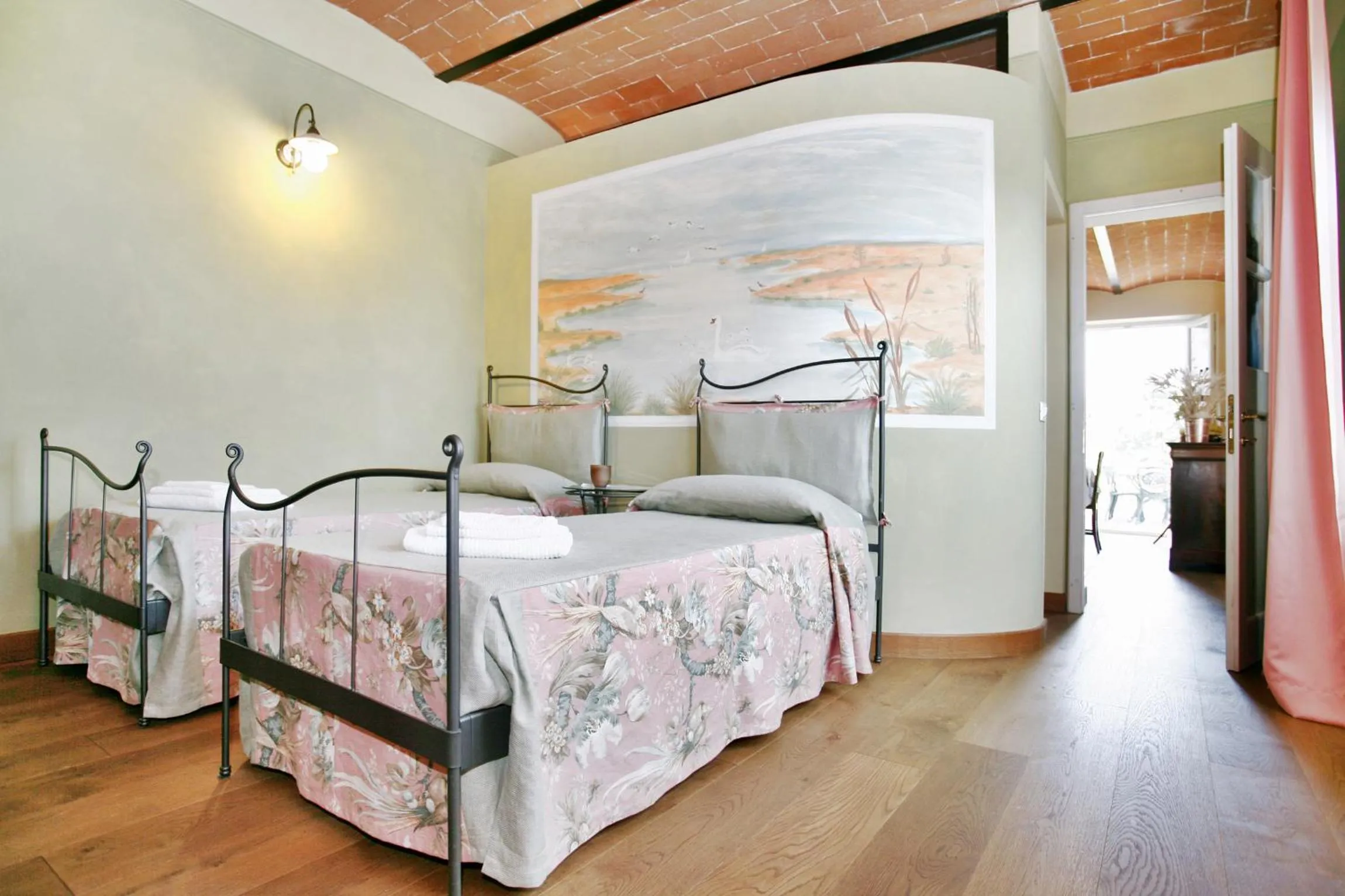 Bedroom, Bed in Villa Gourmet