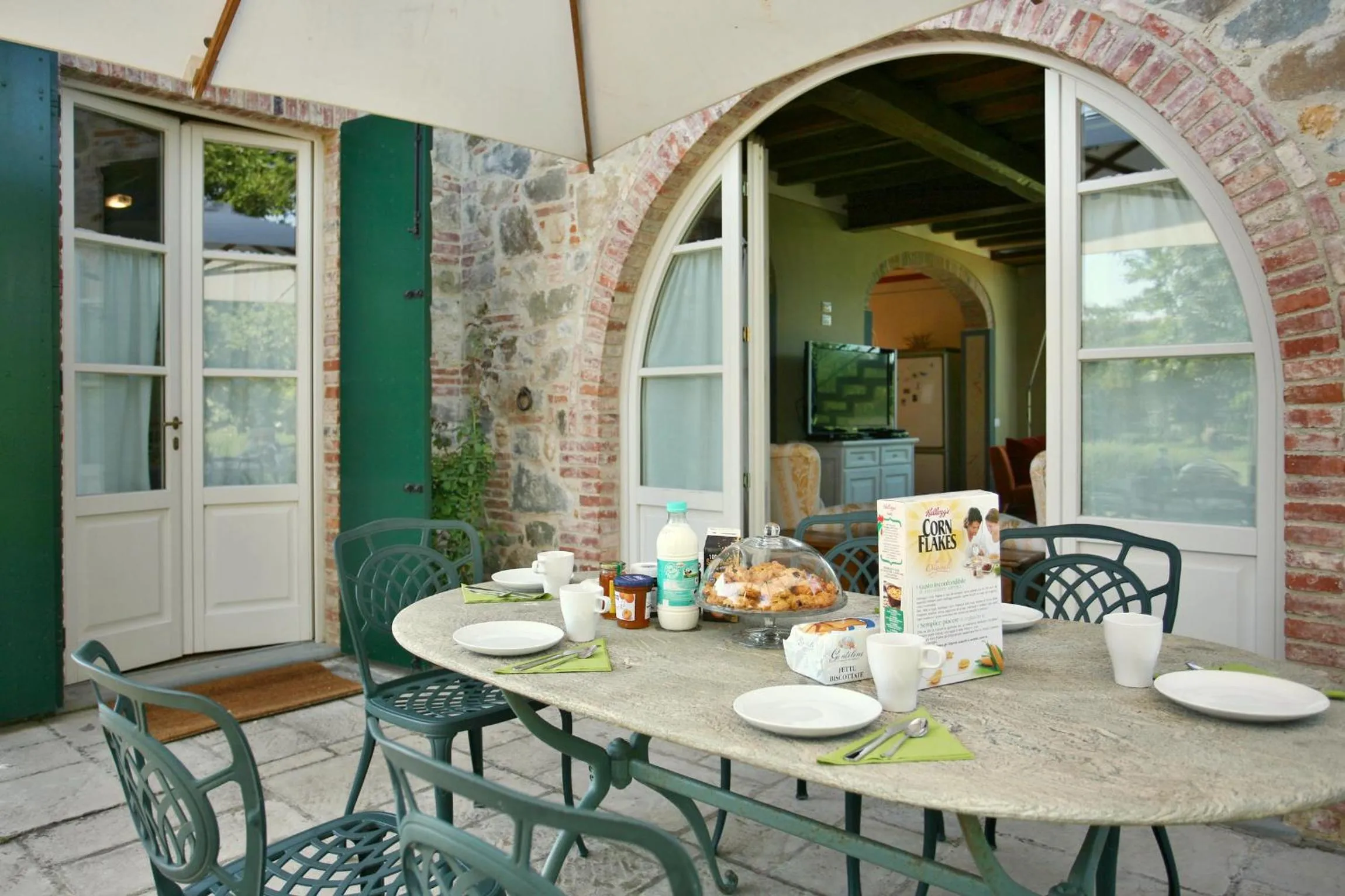 Restaurant/places to eat in Villa Gourmet