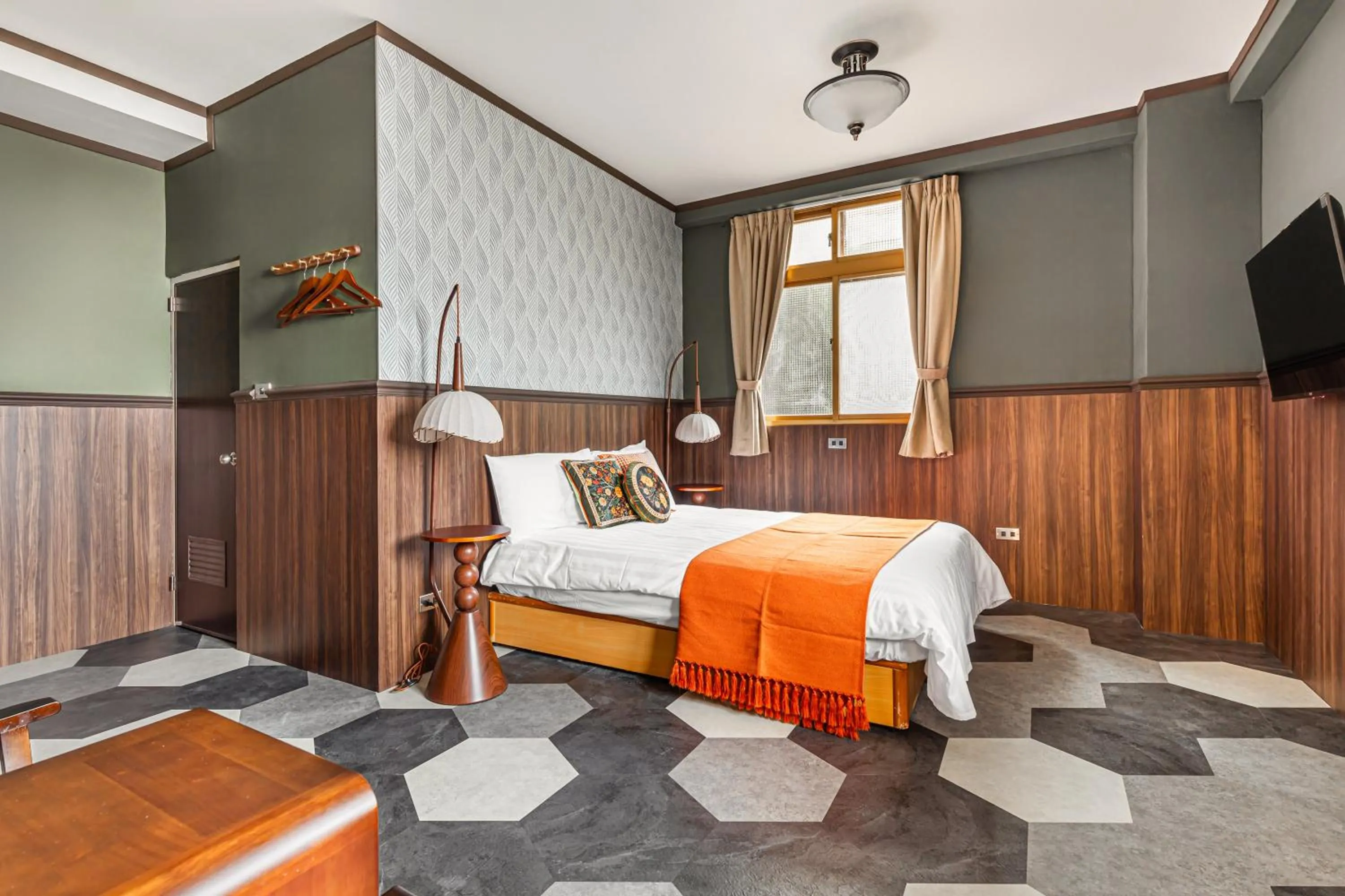 Bed in Jiufen Nostalgic Inn