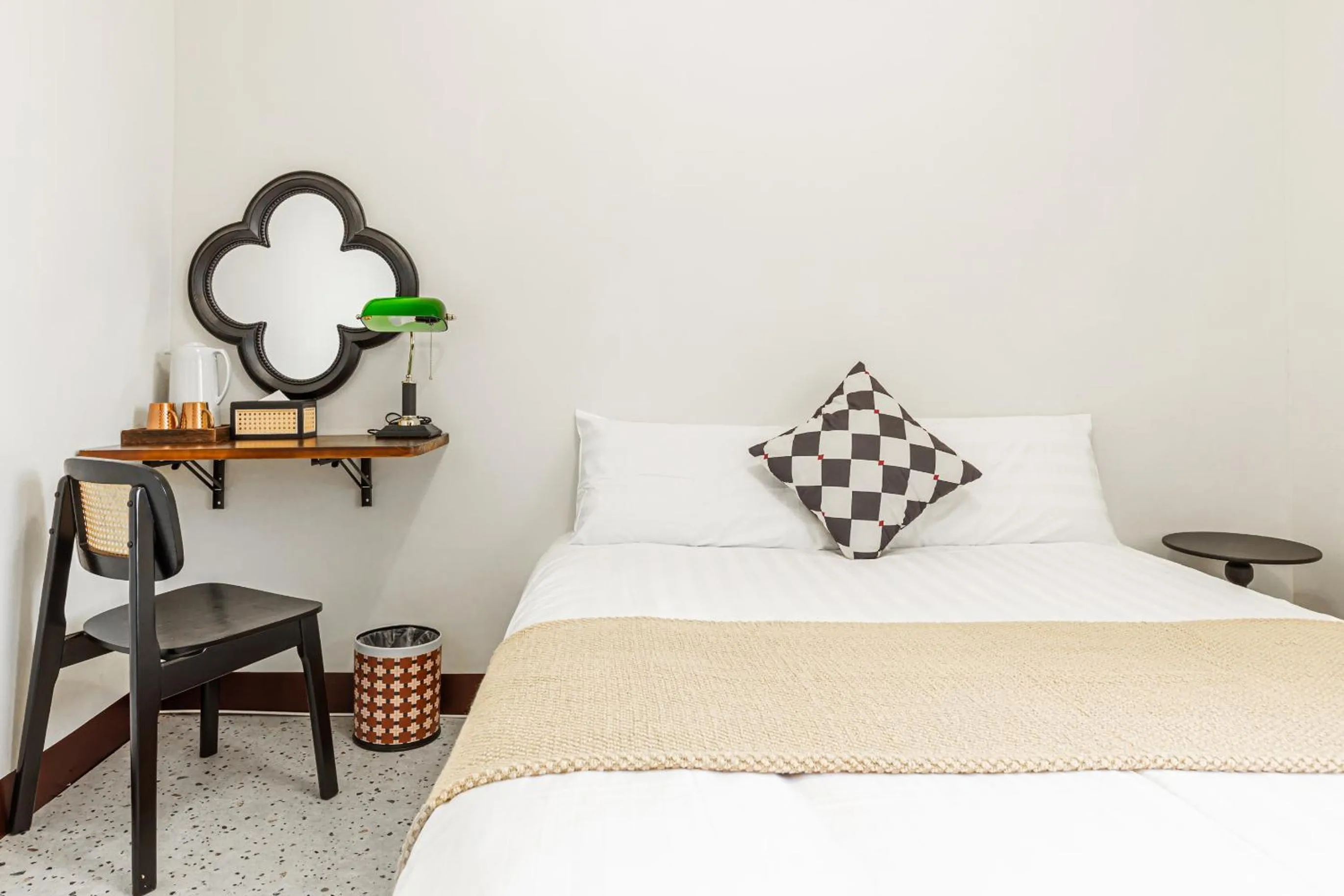 Bed in Jiufen Nostalgic Inn