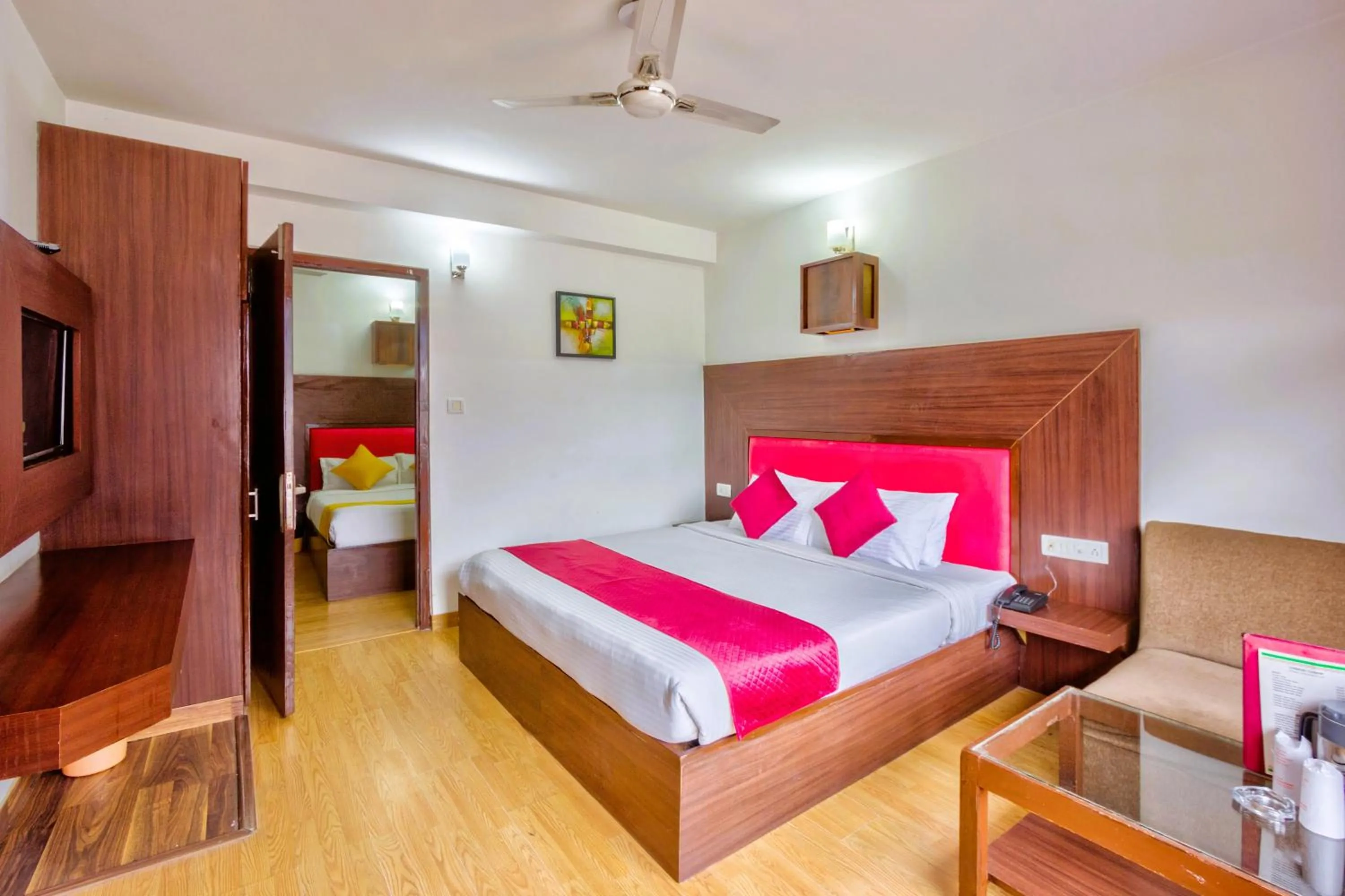 Bedroom, Bed in Hotel Greenfields