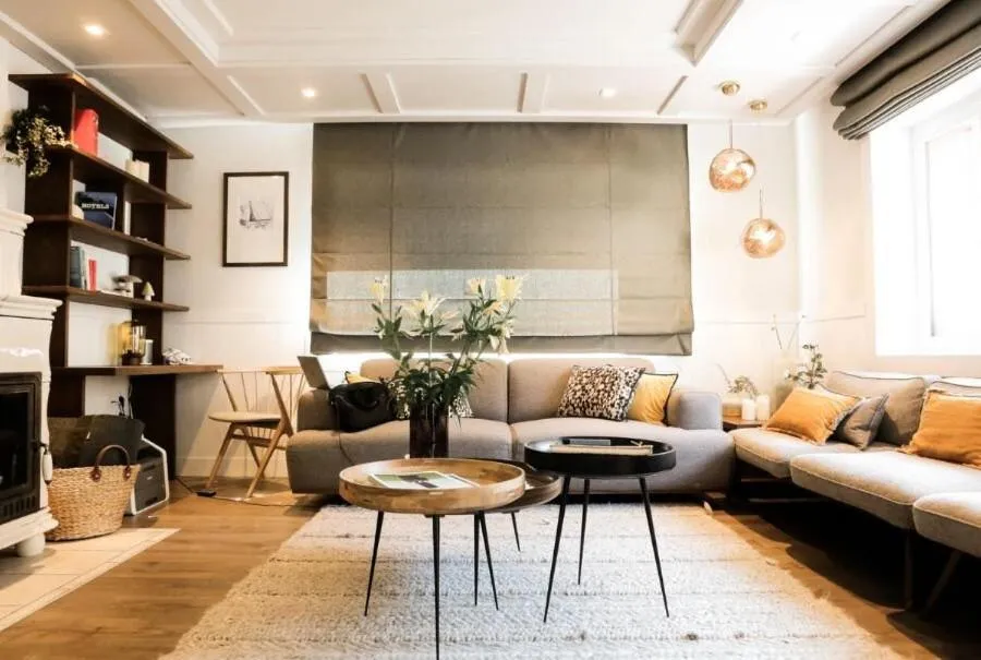 Library in Chalet hôtel le Whymper