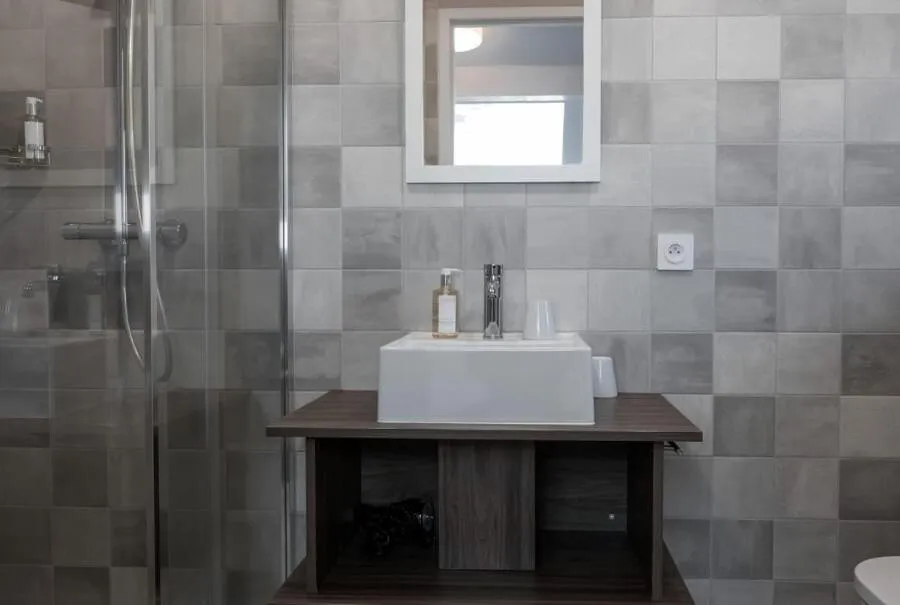 Shower in Chalet hôtel le Whymper