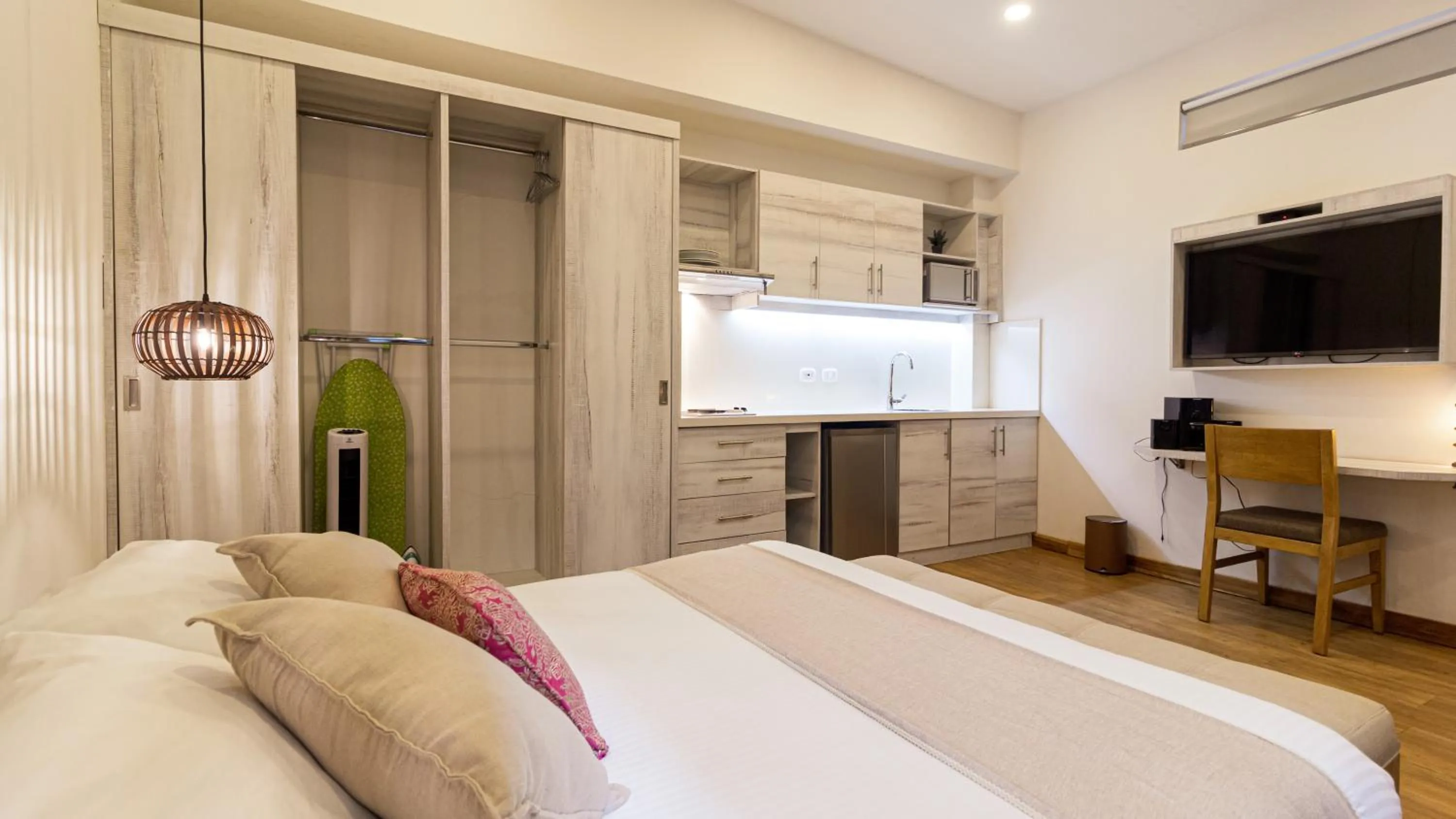 Bed in Cartagena Suites de Manga