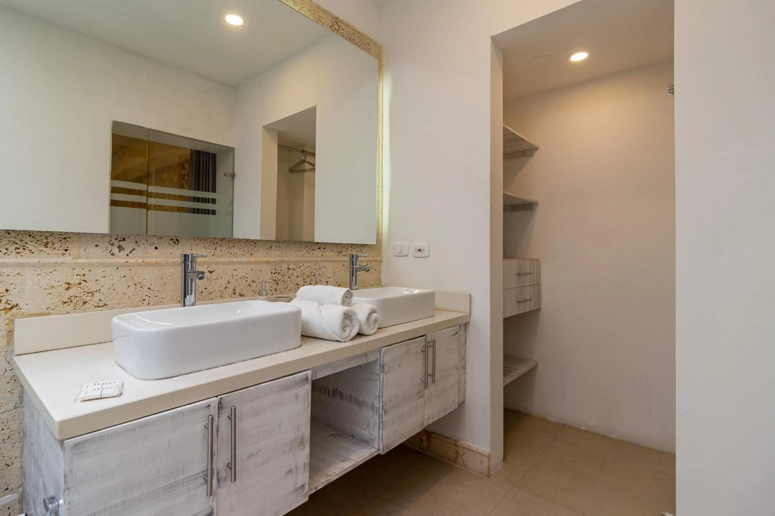 Bathroom in Cartagena Suites de Manga