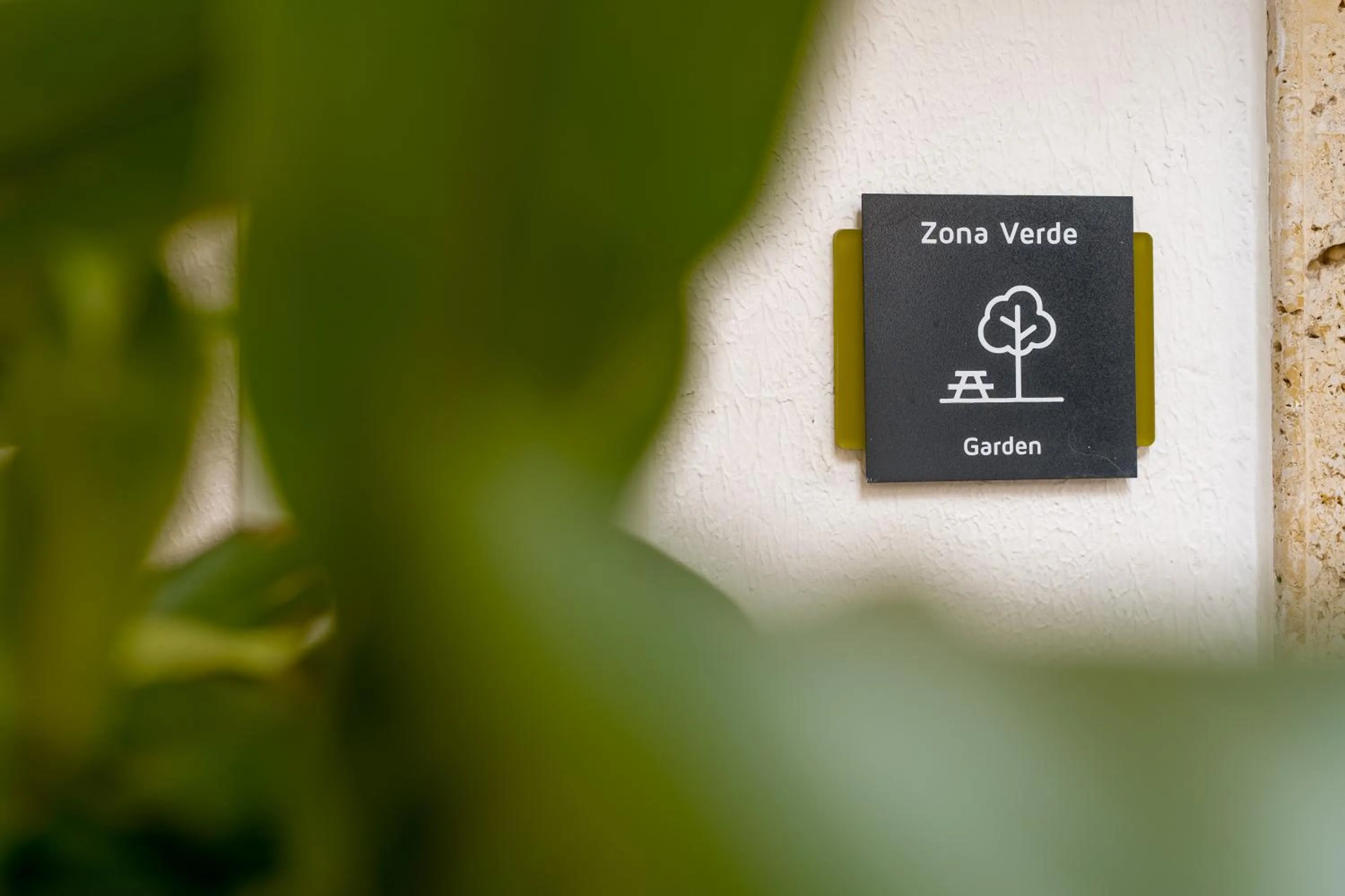 Logo/Certificate/Sign in Cartagena Suites de Manga