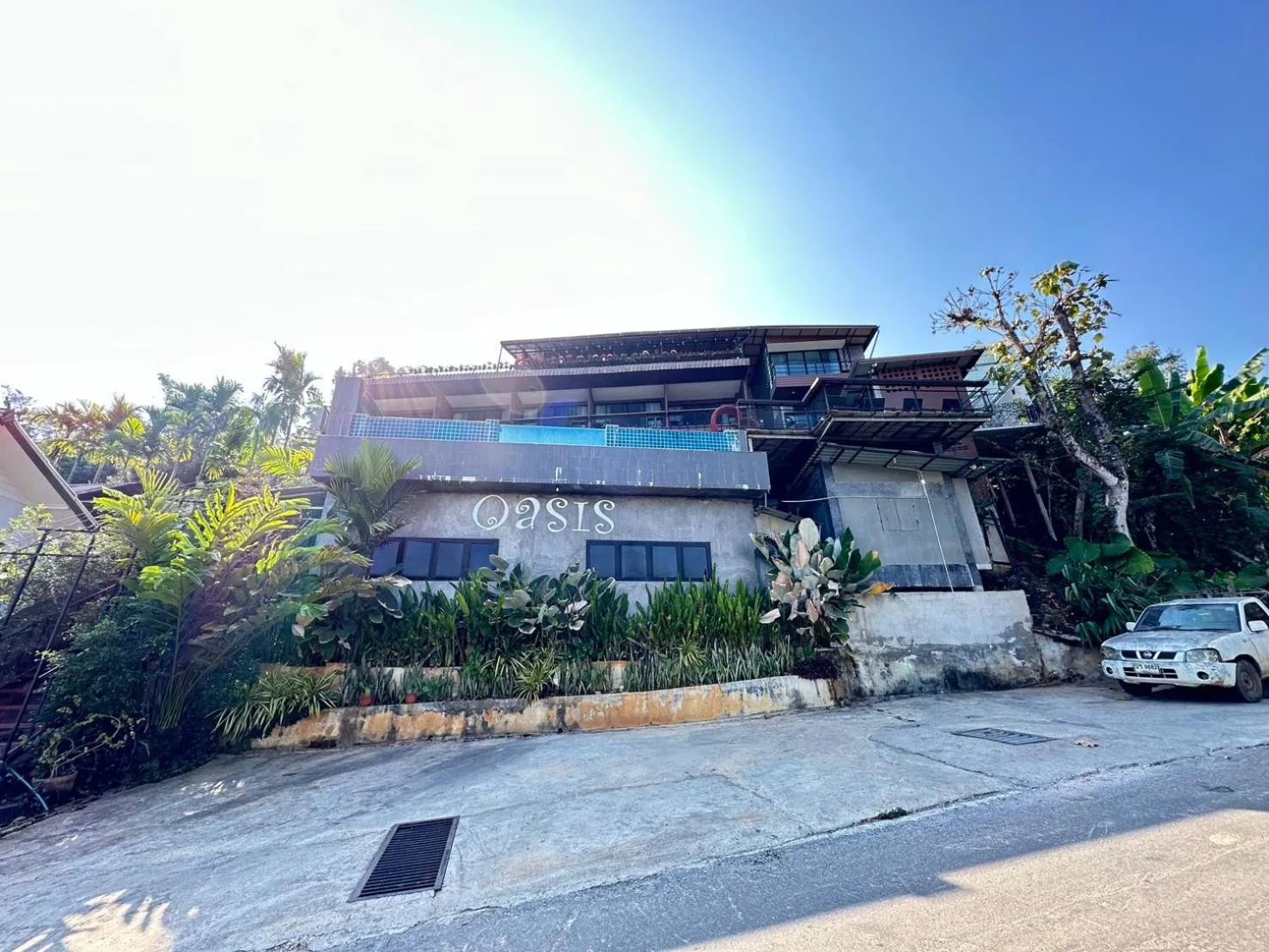 Property building in Oasis Phamee