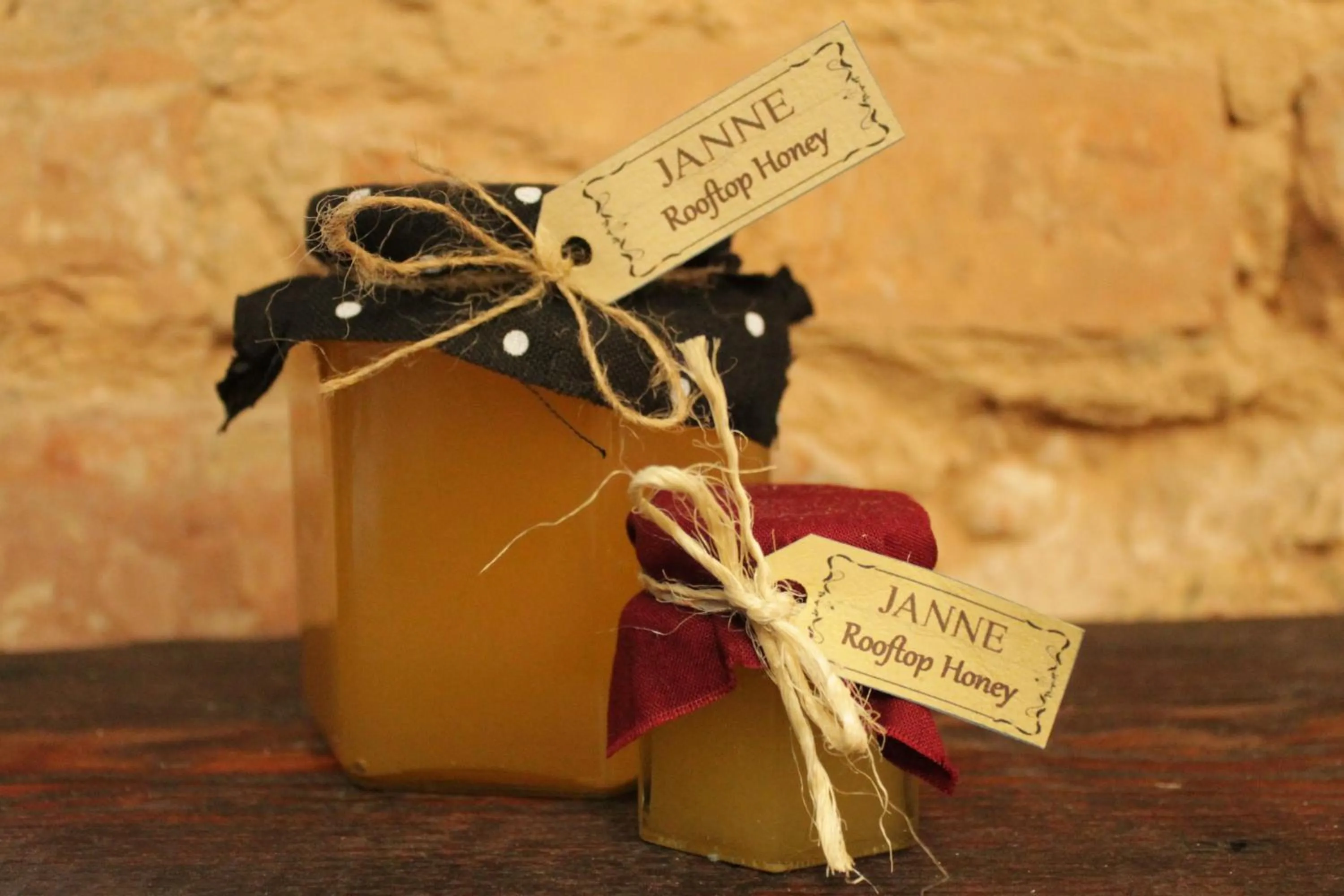 On-site shops in Janne Hotel with Self Check-in