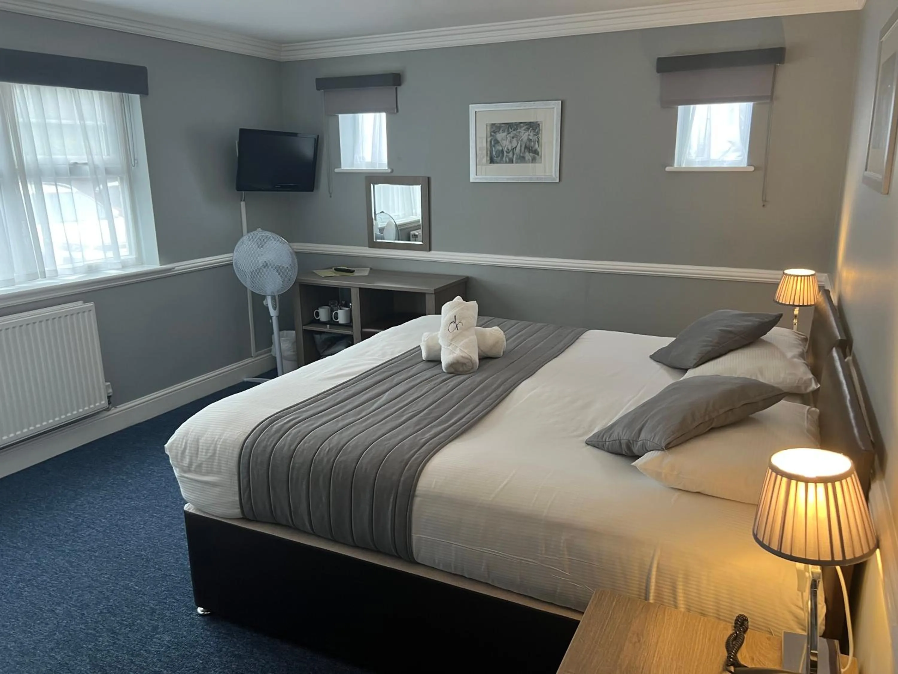 Bedroom, Bed in Corner House Hotel Gatwick with bookable Holiday parking