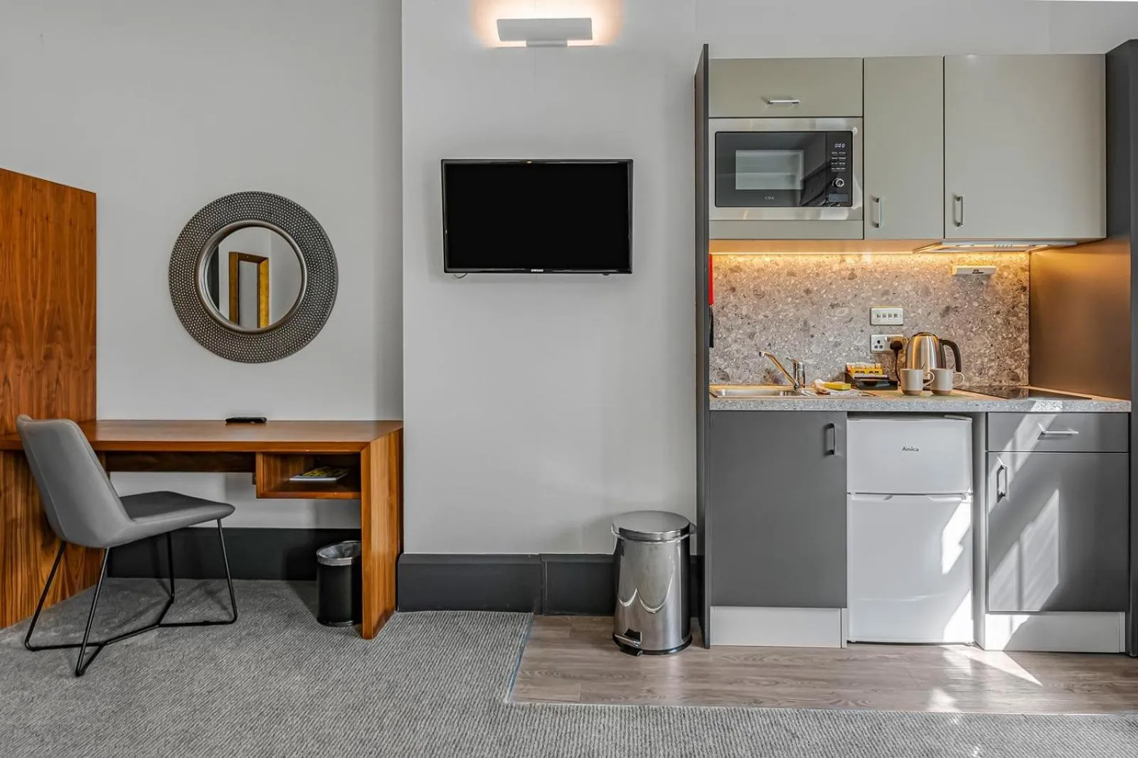 Kitchen or kitchenette in The Ainscow Hotel